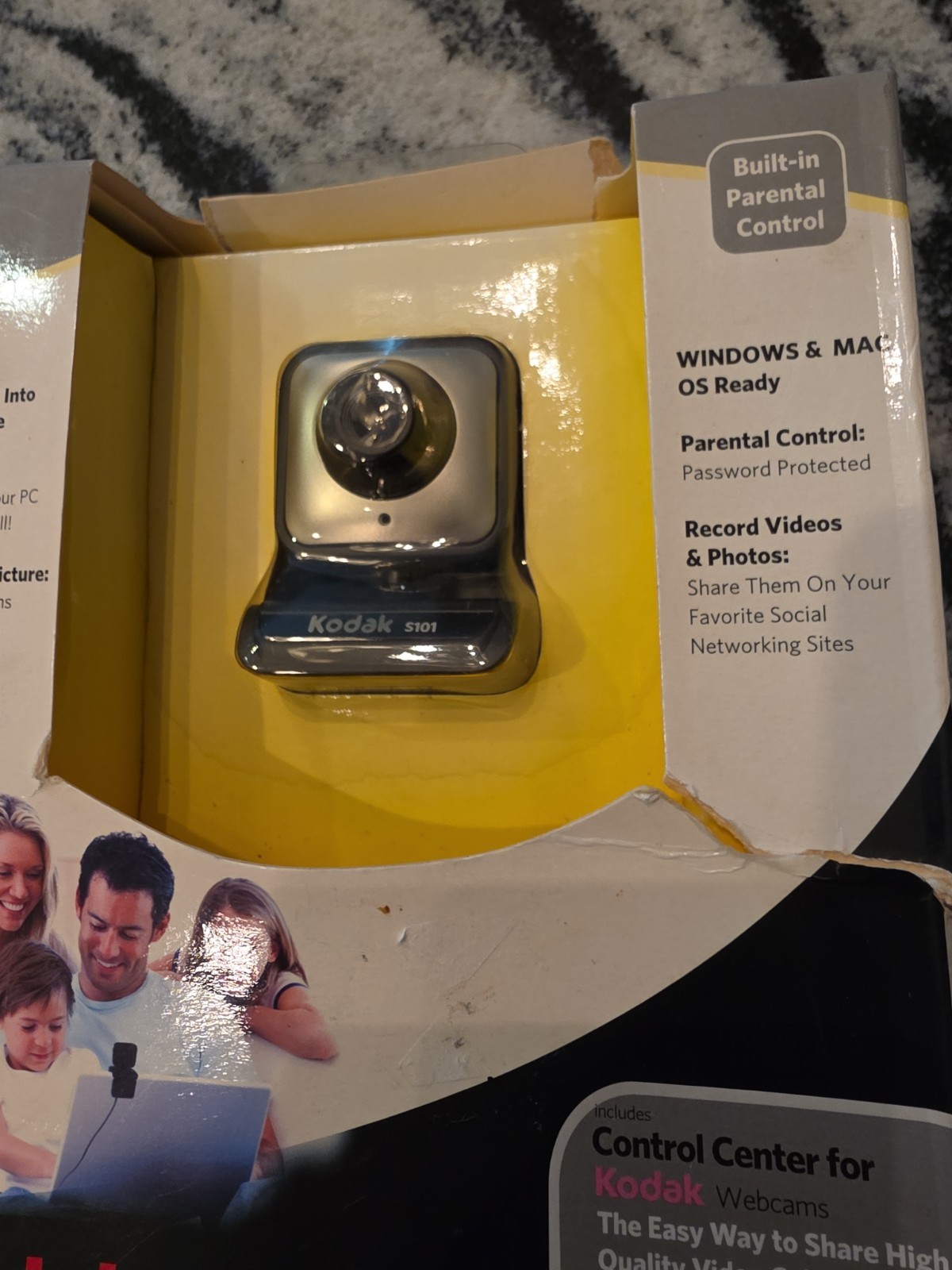 Kodak S101 USB Webcam with Microphone New Open Box Damaged Packaging Retro PC