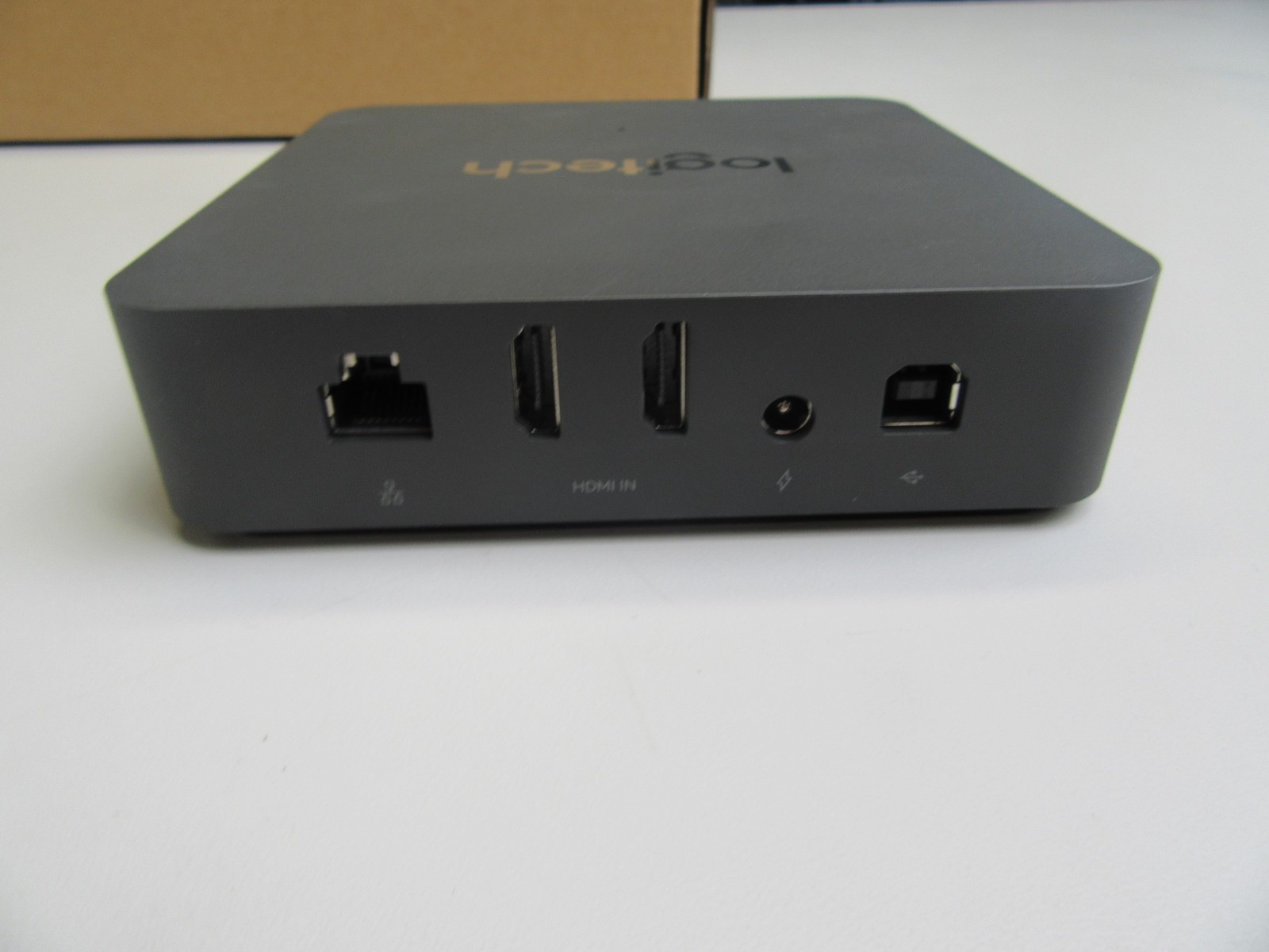 Logitech SmartDock Extender Box for Larger Rooms V-U0041 new
