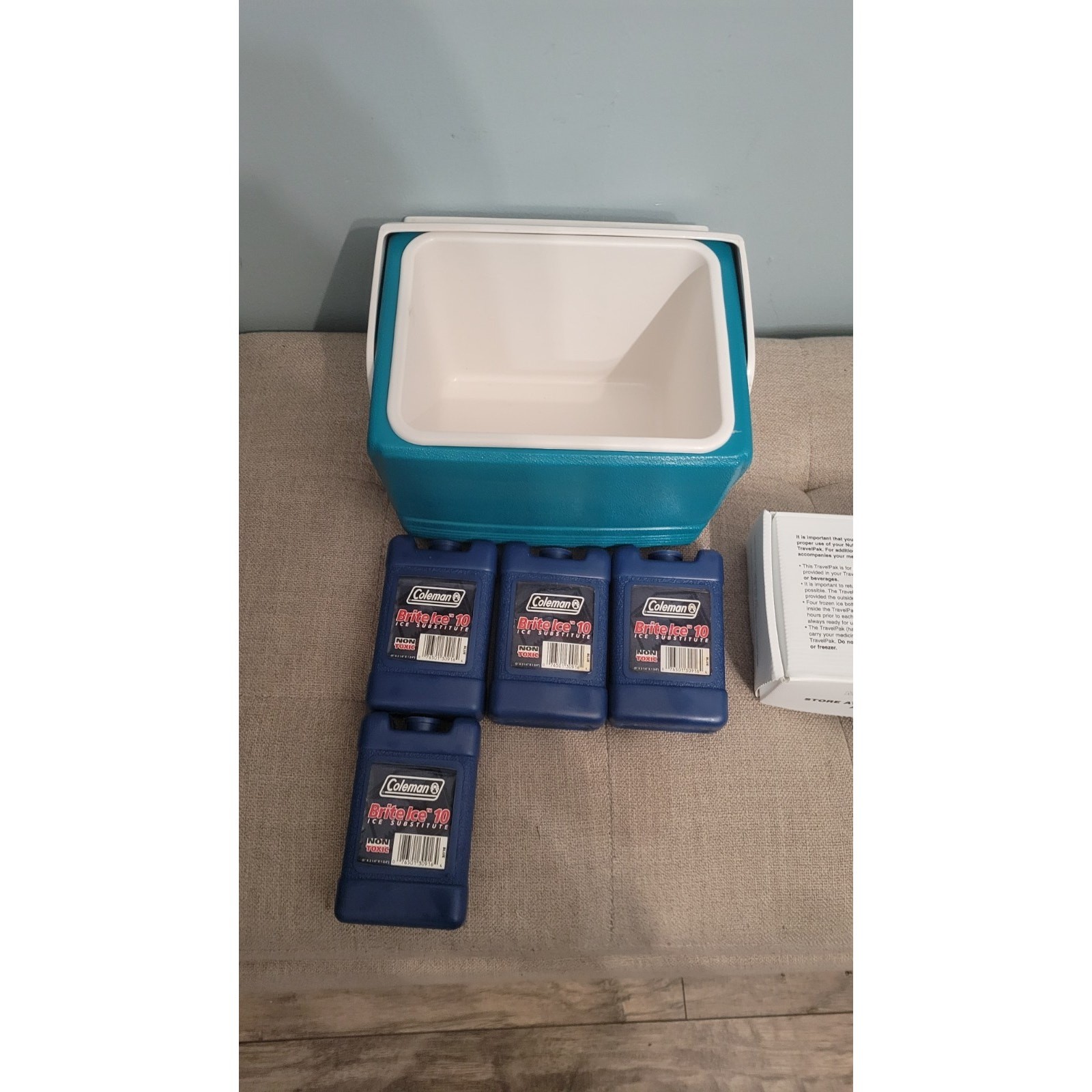 NEW Igloo Medical Cooler Kit w/ 4 Coleman Brite Ice 10 Packs & Polar Pack –...