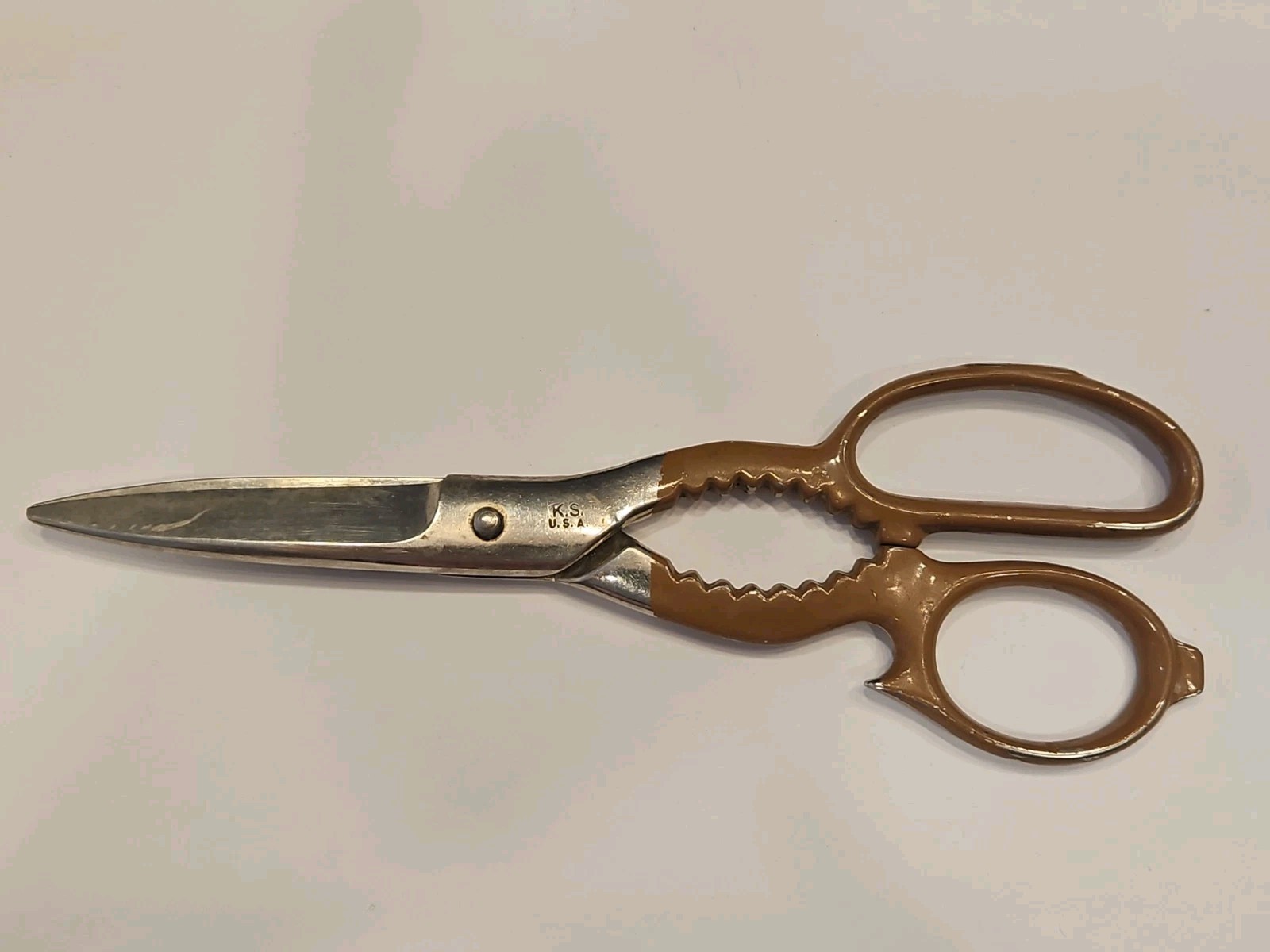 Vintage WISS 1K.S. 1KS USA Kitchen Shears Scissors Cutlery 8'' Bottle Jar Opener