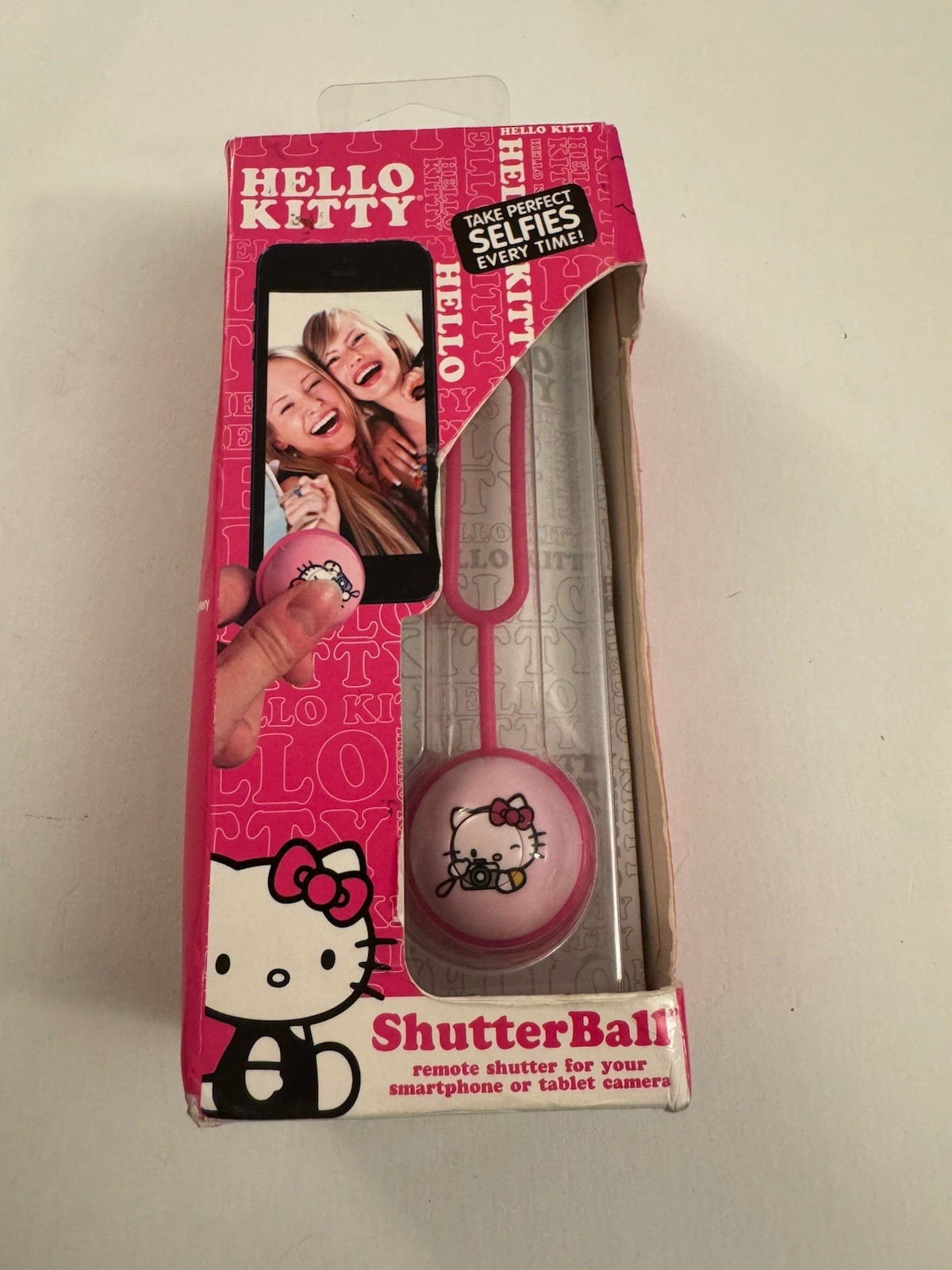 Sanrio Hello Kitty Shutterball Selfies Remote Selfie Device for Smart Phones D3