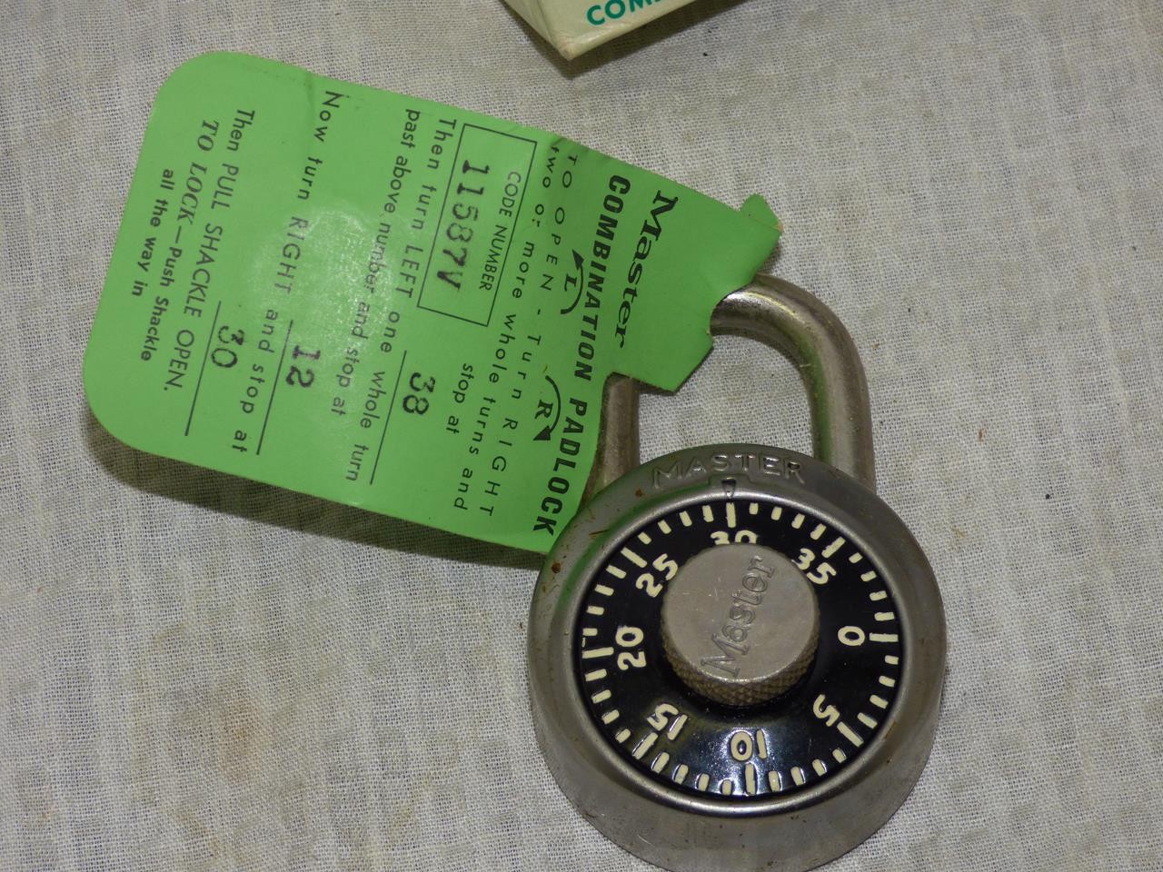 VINTAGE MASTER COMBINATION PADLOCK #1525