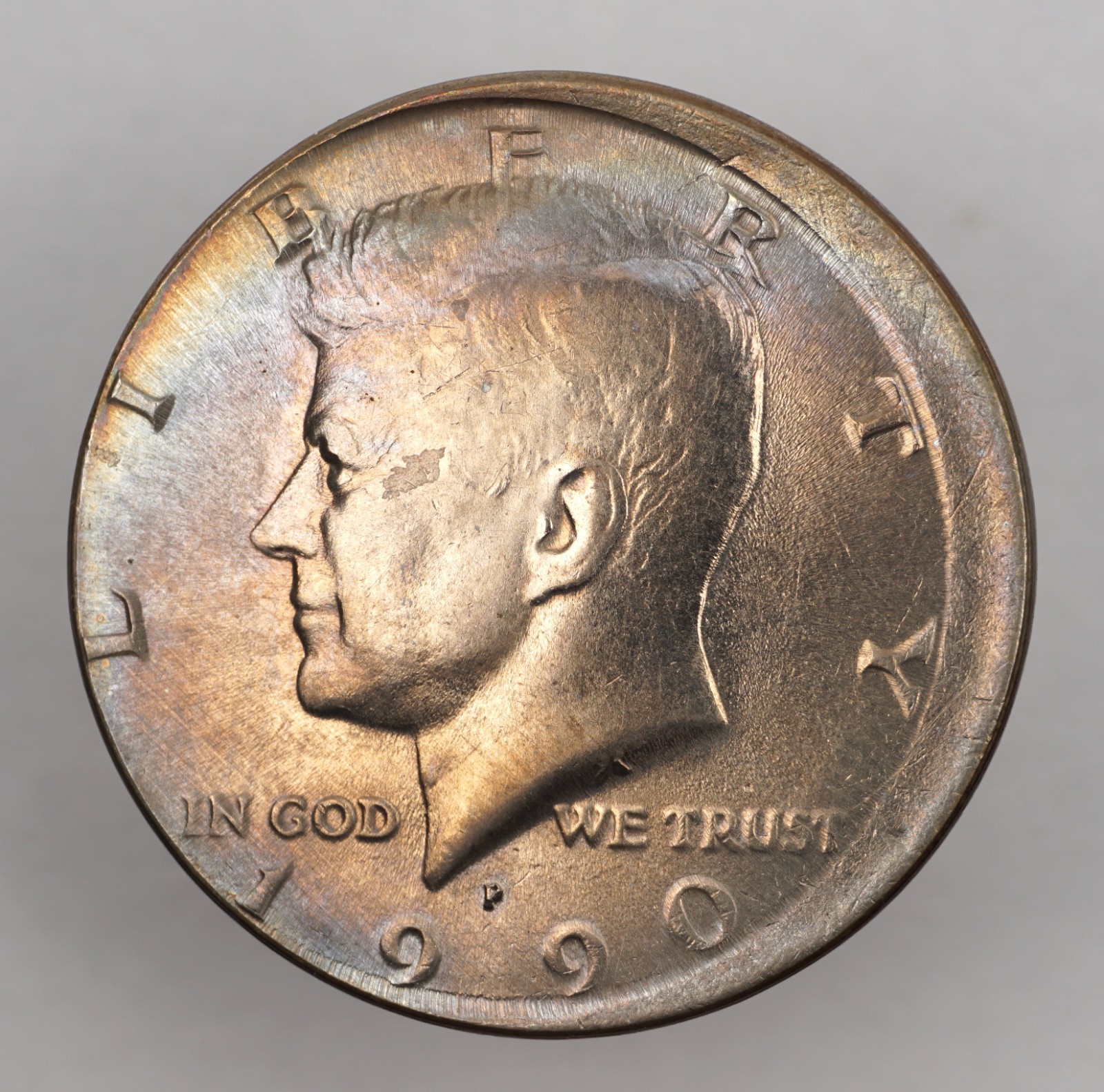 🌟 1990 50c Off Center Kennedy Half Dollar Mint Error NICE Rainbow TONING 🌟