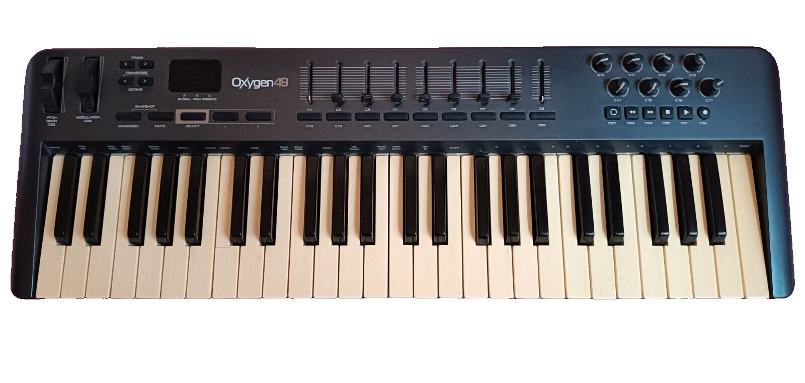 M-AUDIO Oxygen 49 (3rd gen) - used, functional, needs a few fixes