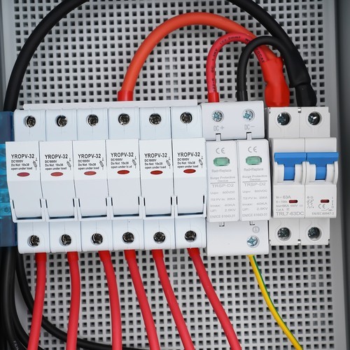 6 String PV Solar Combiner Box Circuit Breaker Junction Box For Solar System