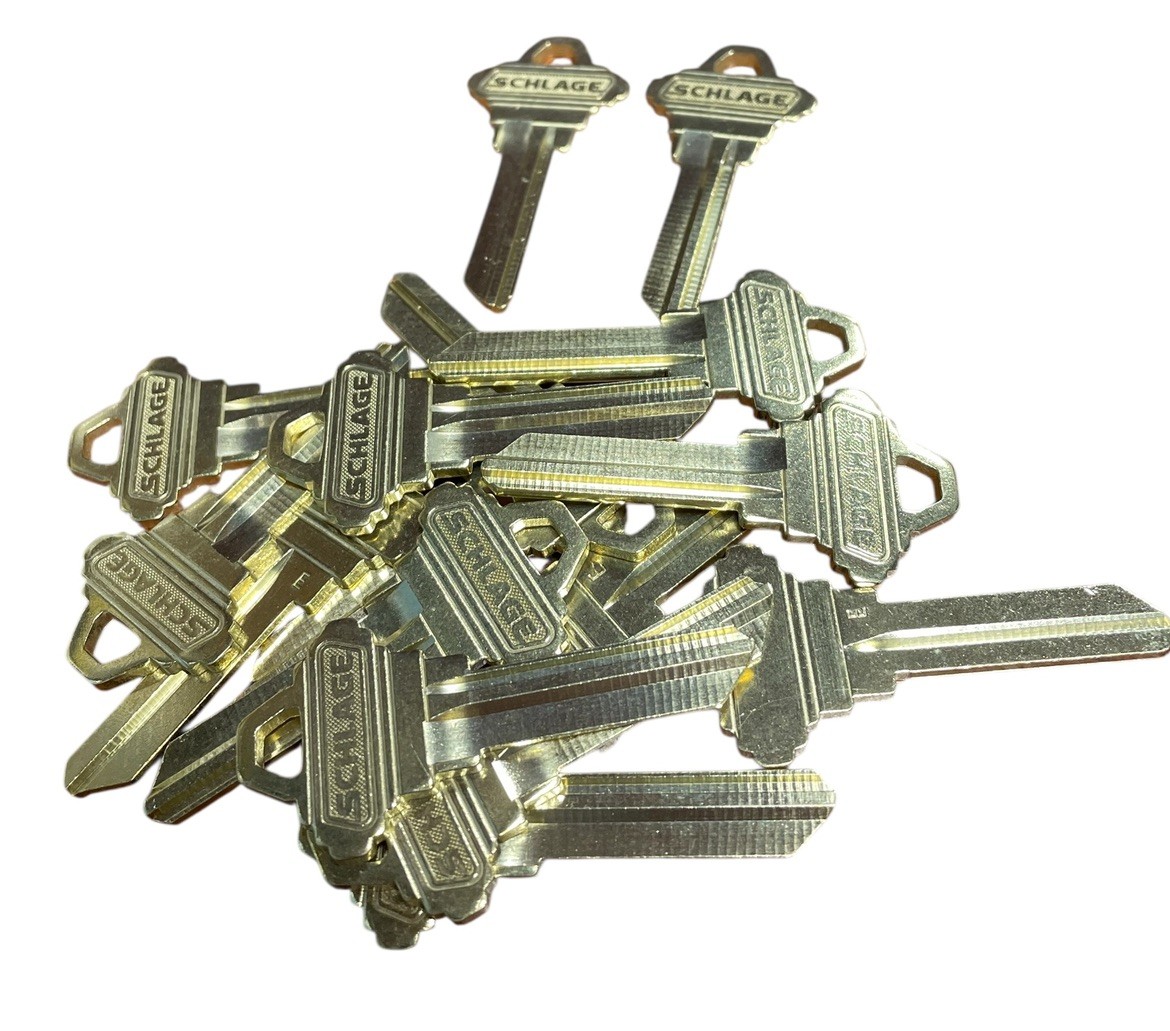 50 - NEW Schlage 506M16 35-101 Brass Key Blanks Keyway Uncut Bulk Lot