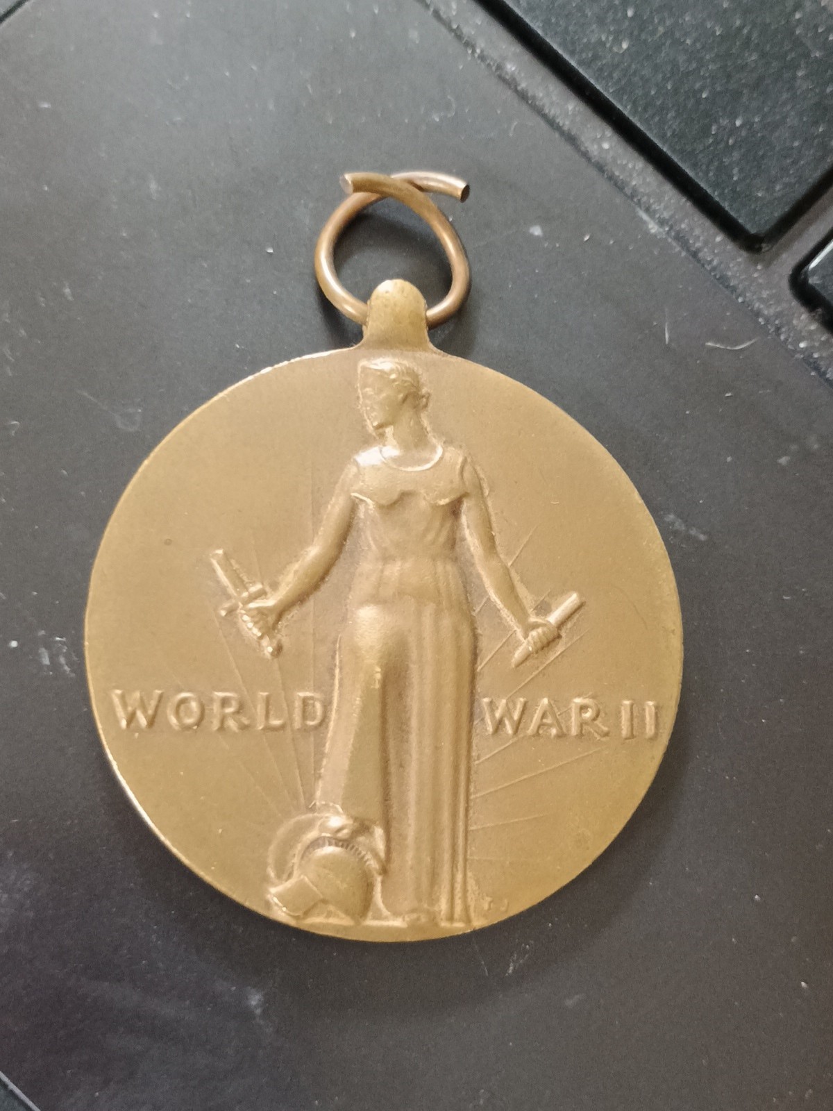 Vtg 1941-1945 United States of America freedom of speech World War II MEDAL