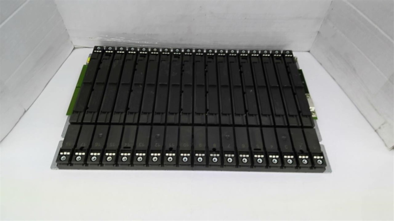 Siemens 6ES7400-1TA01-0AA0 Simatic S7 Subrack
