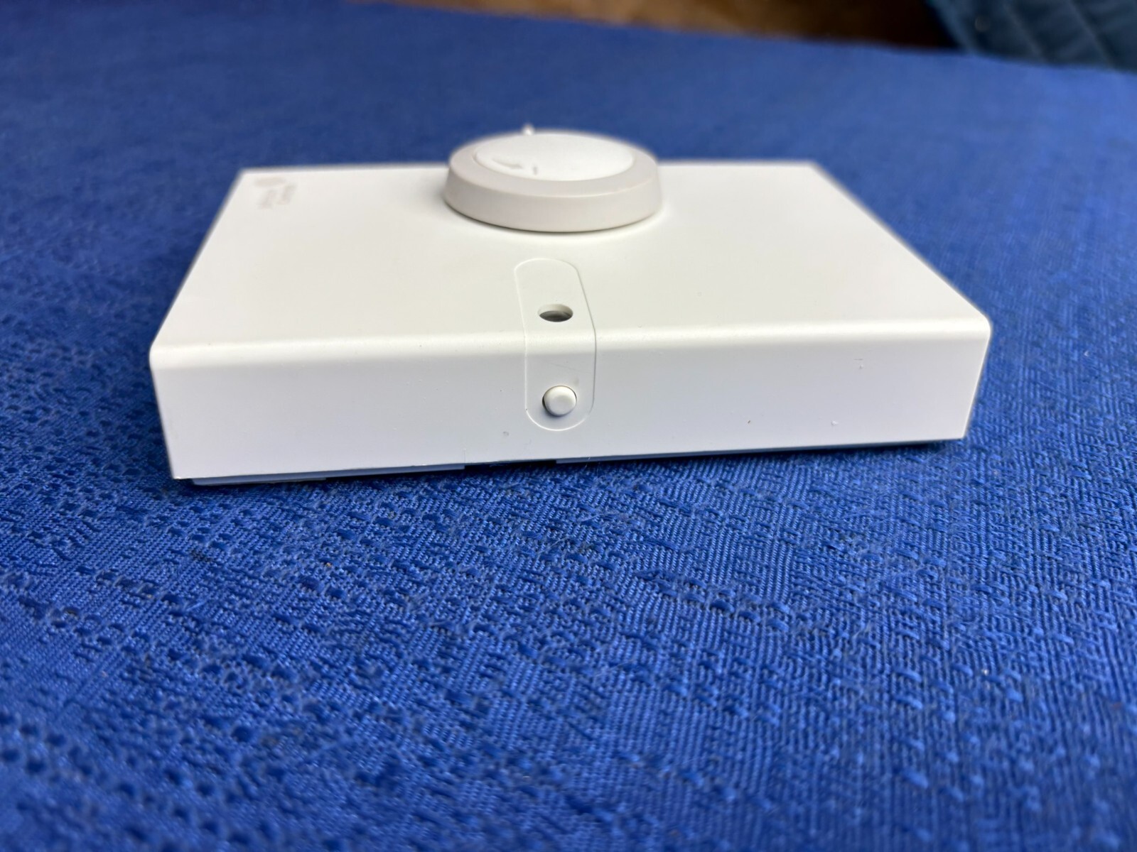 Johnson Controls NS-BTP7001-0 Network Zone Sensor, Room Temperature Sensor