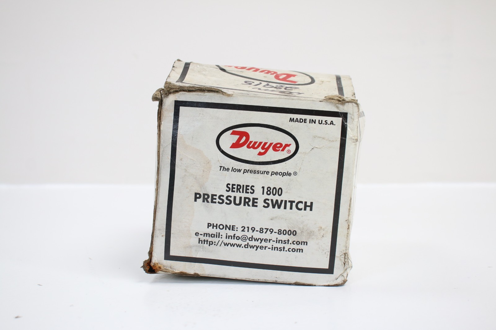 Dwyer Series 1800 Pressure Switch 1823-00