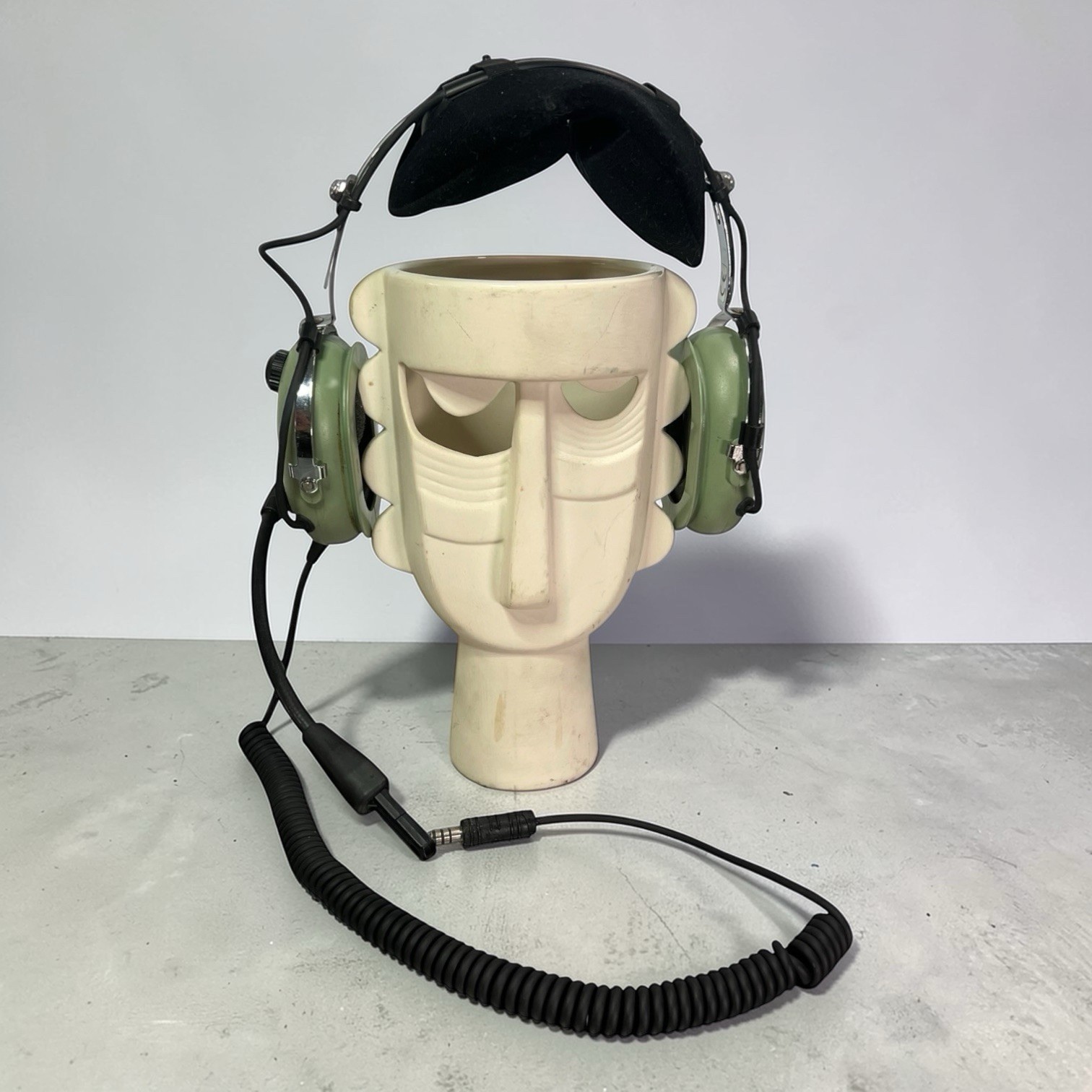David Clark 40493G-01 Headset with M-7A Microphone Used Engraved Crack Tested
