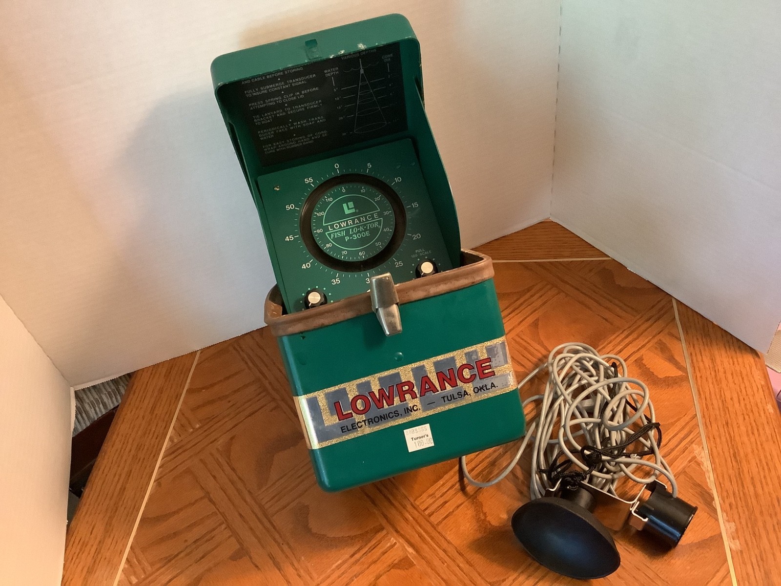 Vintage Lowrance Fish Locator Lo-K-Tor Depth Finder Clean guaranteed