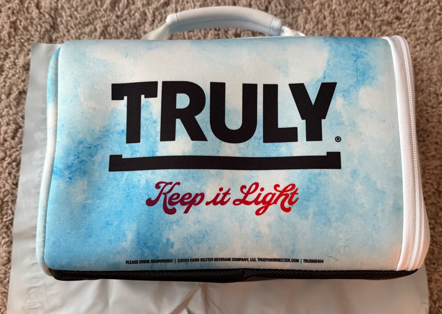 New Truly Hard Seltzer Kase Mate 12 Pack Iceless Compact Beer Cooler Blue Cloud
