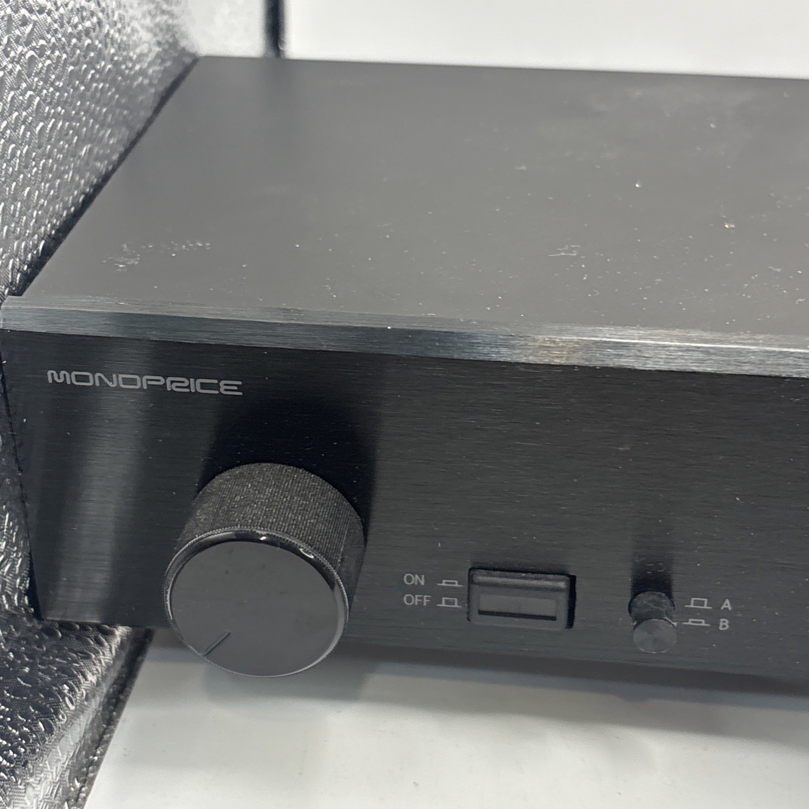 Monoprice MSV-4 Dual Source 4-Channel A/B Speaker Selector with Volume Control
