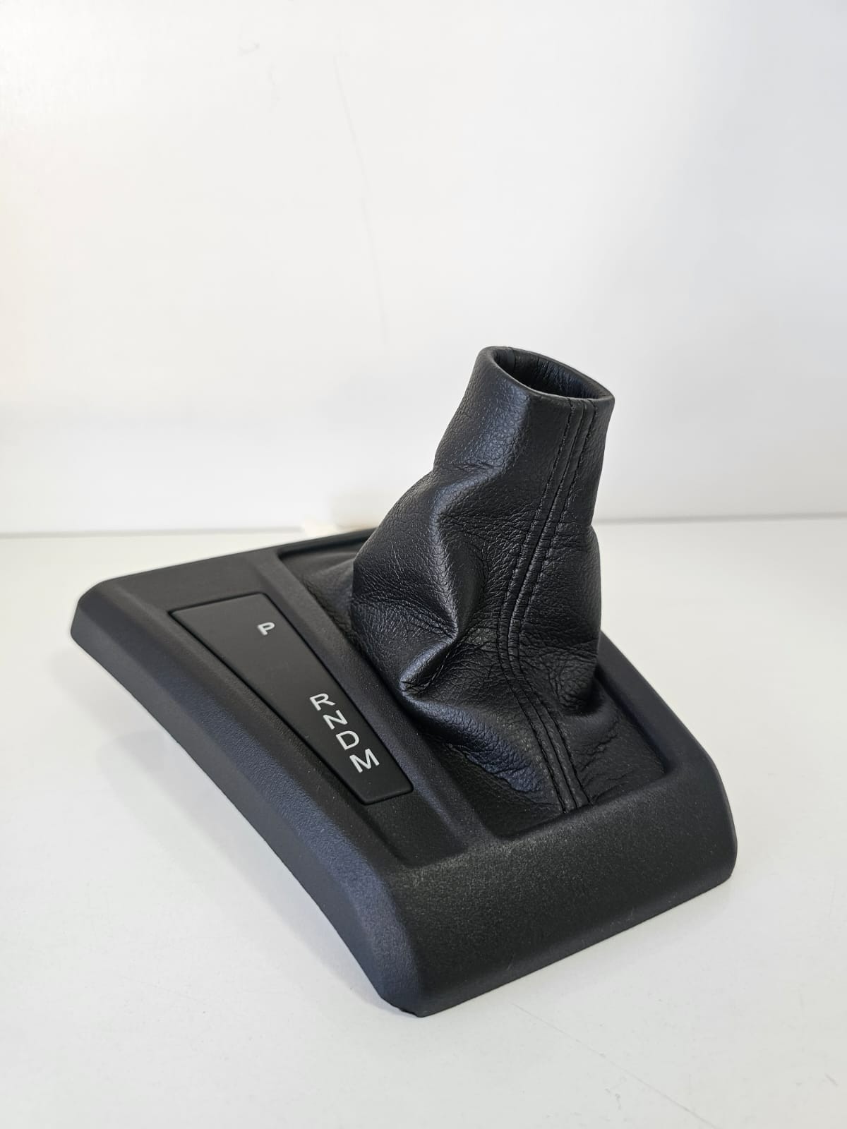 New Genuine Gear Shift Indicator Selector Bezel Leather Boot 15-25 Ford Transit