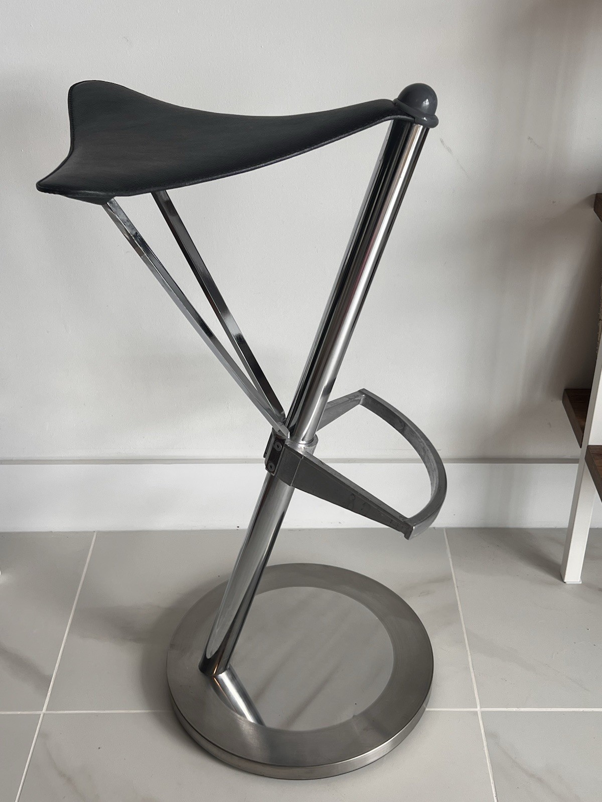 Ramon Benedito Frenesi Stool Stendig Transatlantic 1985 Aluminum Spain
