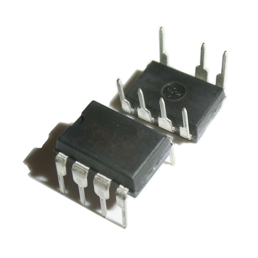 10PCS TNY264P TNY264PN Low Power Off-line Switcher Chip DIP7