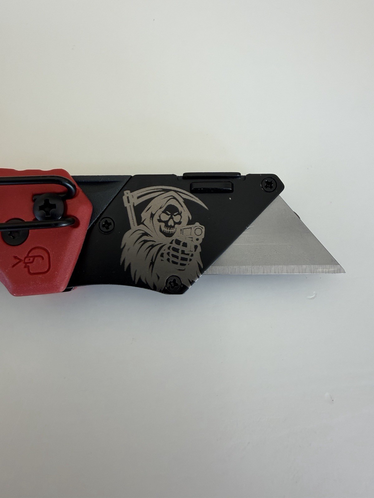 Milwaukee CUSTOM Fastback Folding Utility Knife Steel Blade Red/Black 48-22-1500