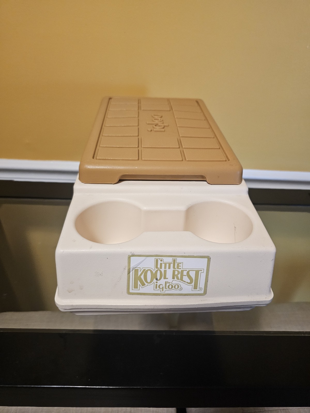 Vintage Igloo Little Kool Rest Auto/Truck Console Cooler and Cup Holder
