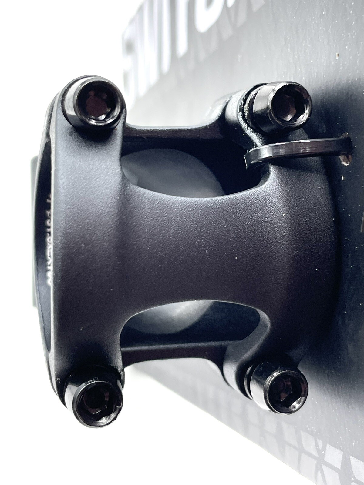 Switch Components Gap Stem 90mm / 31.8 Clamp / 1-1/8” Steerer / -7 Degree