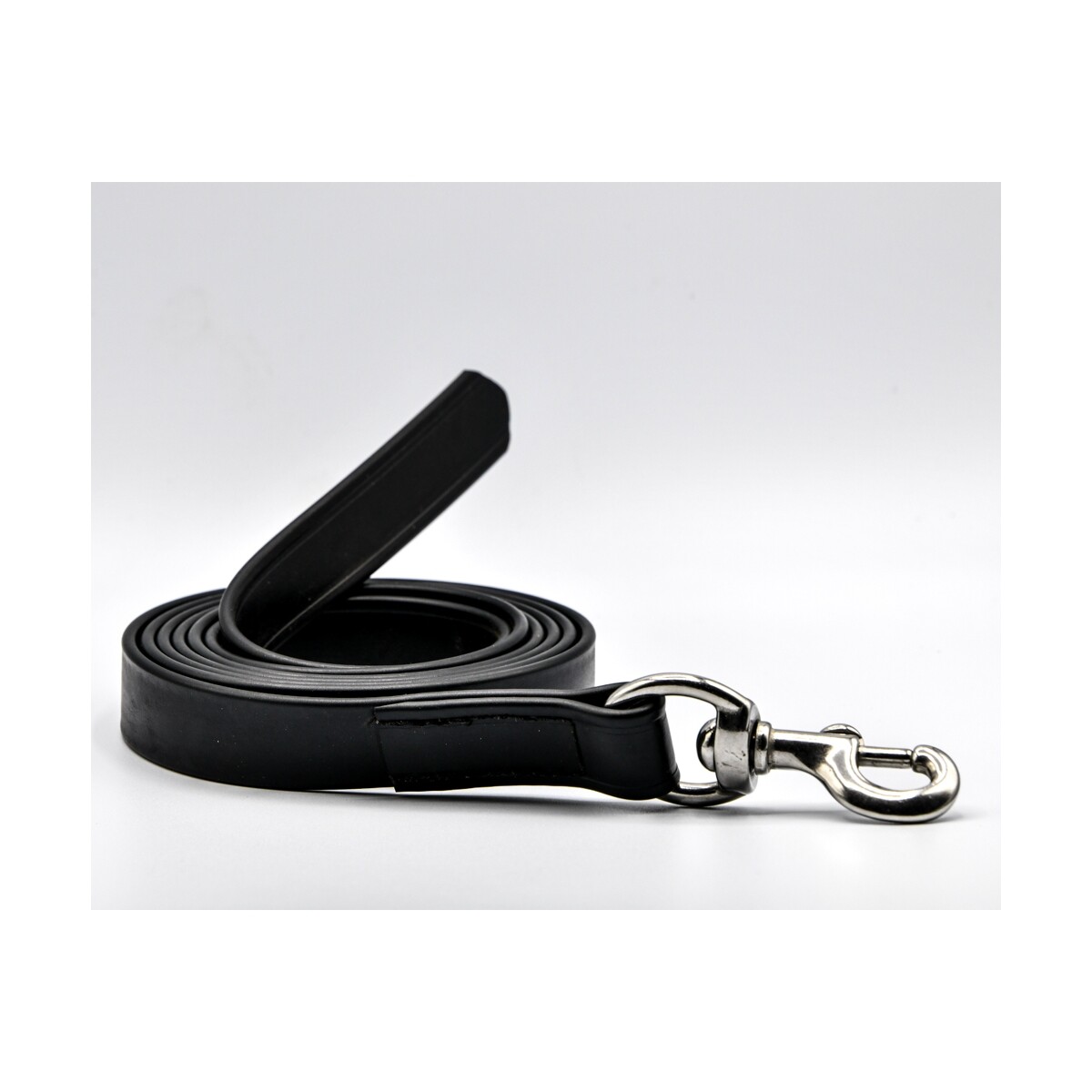 READY MADE- Black 7 foot LEADLINE with Snap