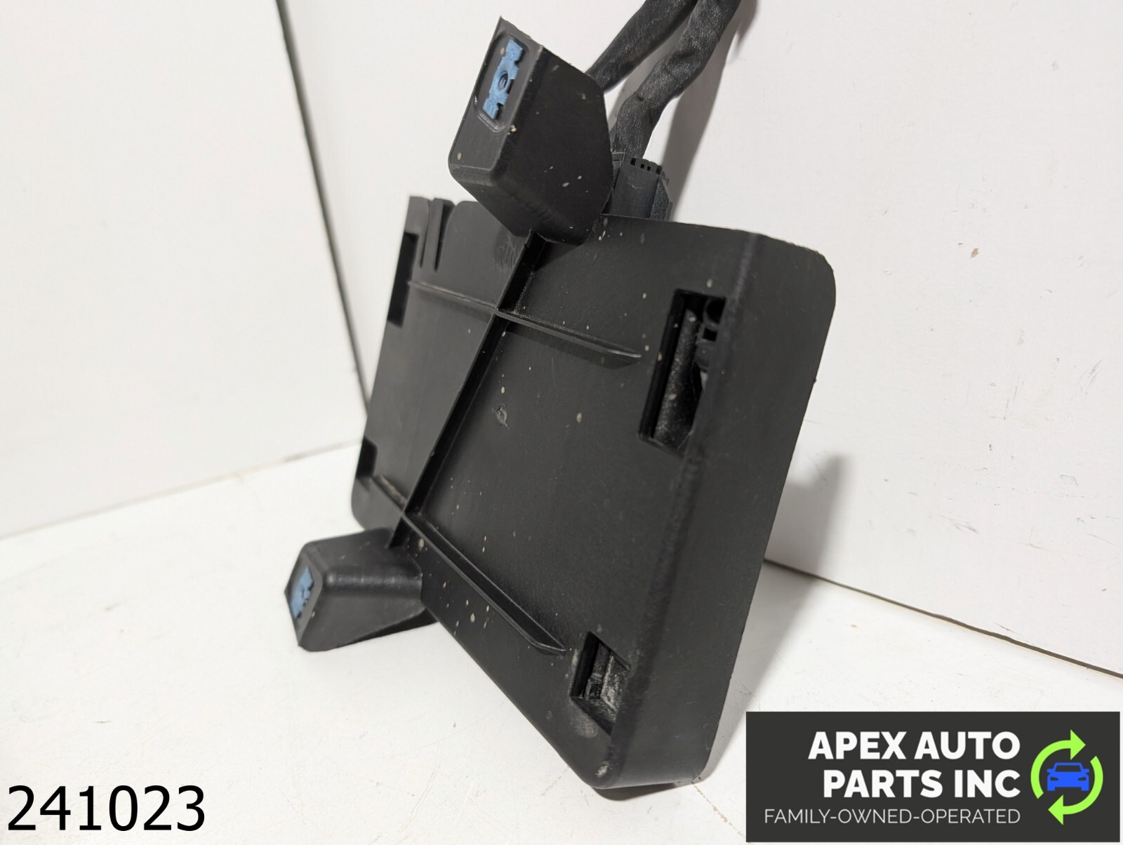 OEM 2016 Chevrolet Malibu Collision Avoidance Mitigation Relay Control Module