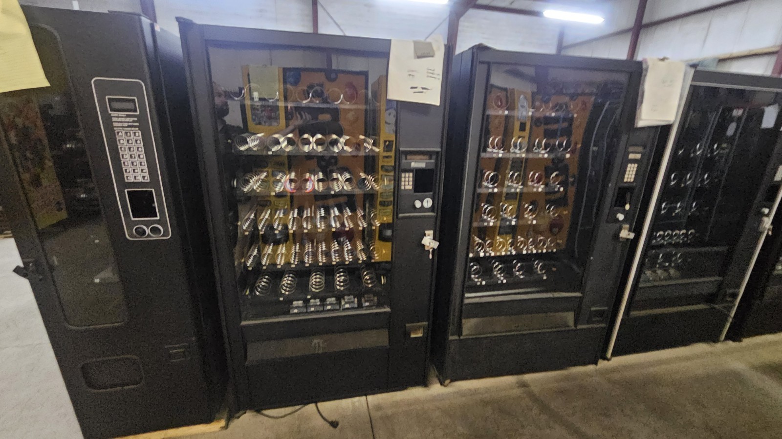 5x AUTOMATIC PRODUCTS AP 123 Studio 3 LCM 933 SNACK VENDING MACHINE MDB $5