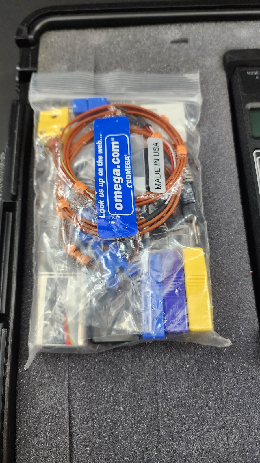 Omega CL25 Precision Temperature Calibration Meter Power on Test