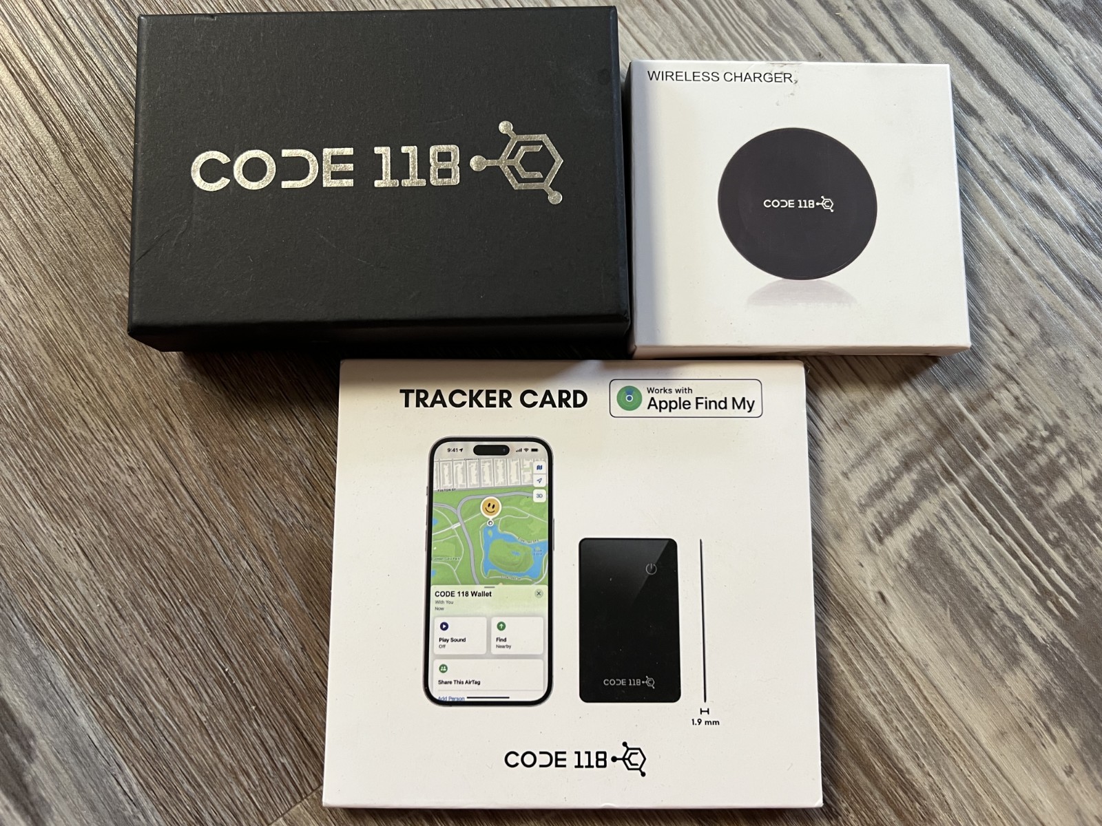 Code 118 Magsafe RFID Blocking Wallet + Tracker Card And Wireless Charger