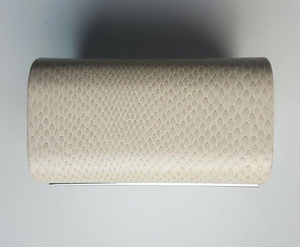 JIMMY CHOO BEIGE LIZARD PATTERN SMALL FOLDING SUNGLASS CASE WITH CLEANING CLOTH