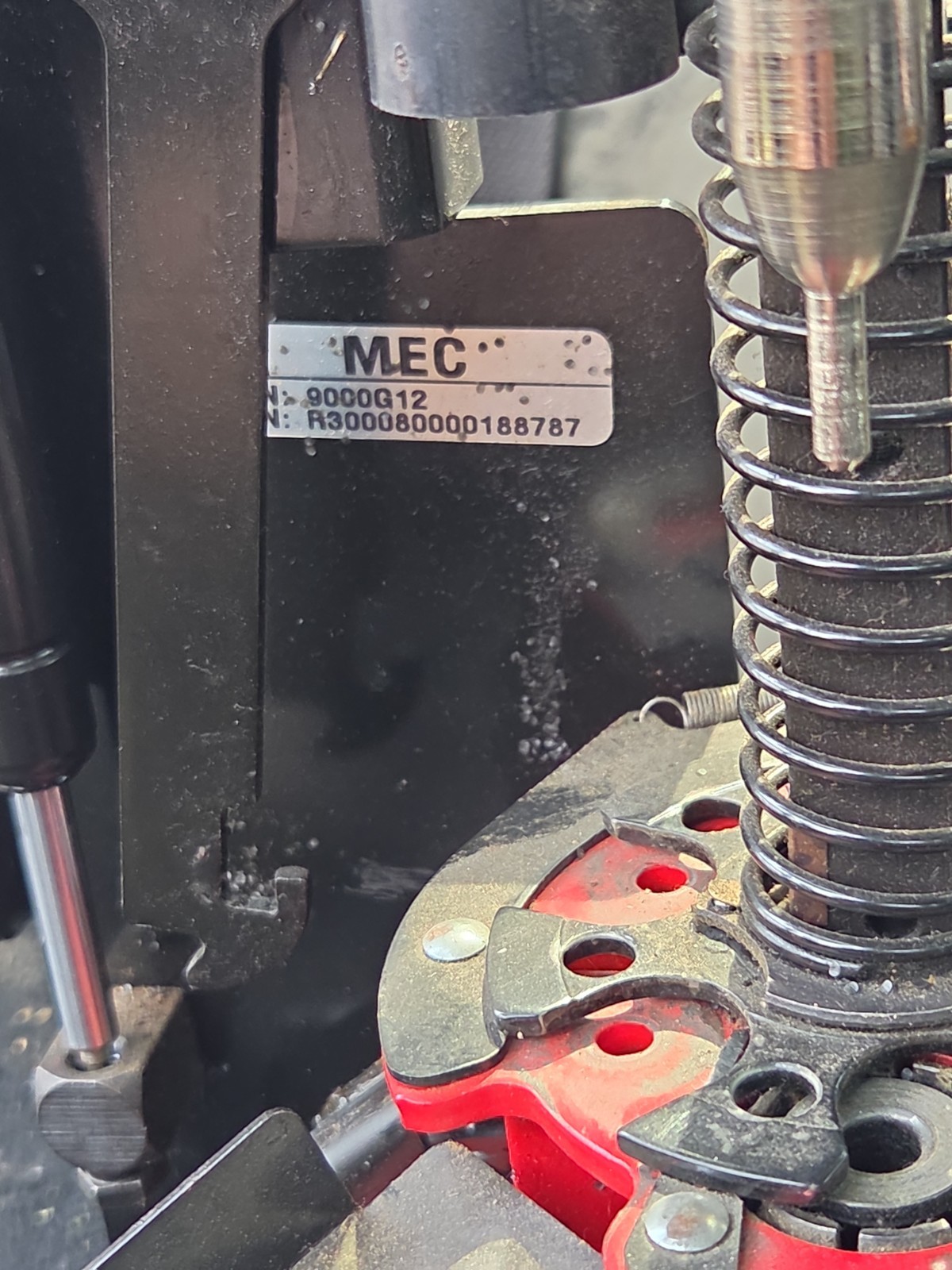MEC 9000 Series Progressive 12 Gauge Shotshell Reloading Press