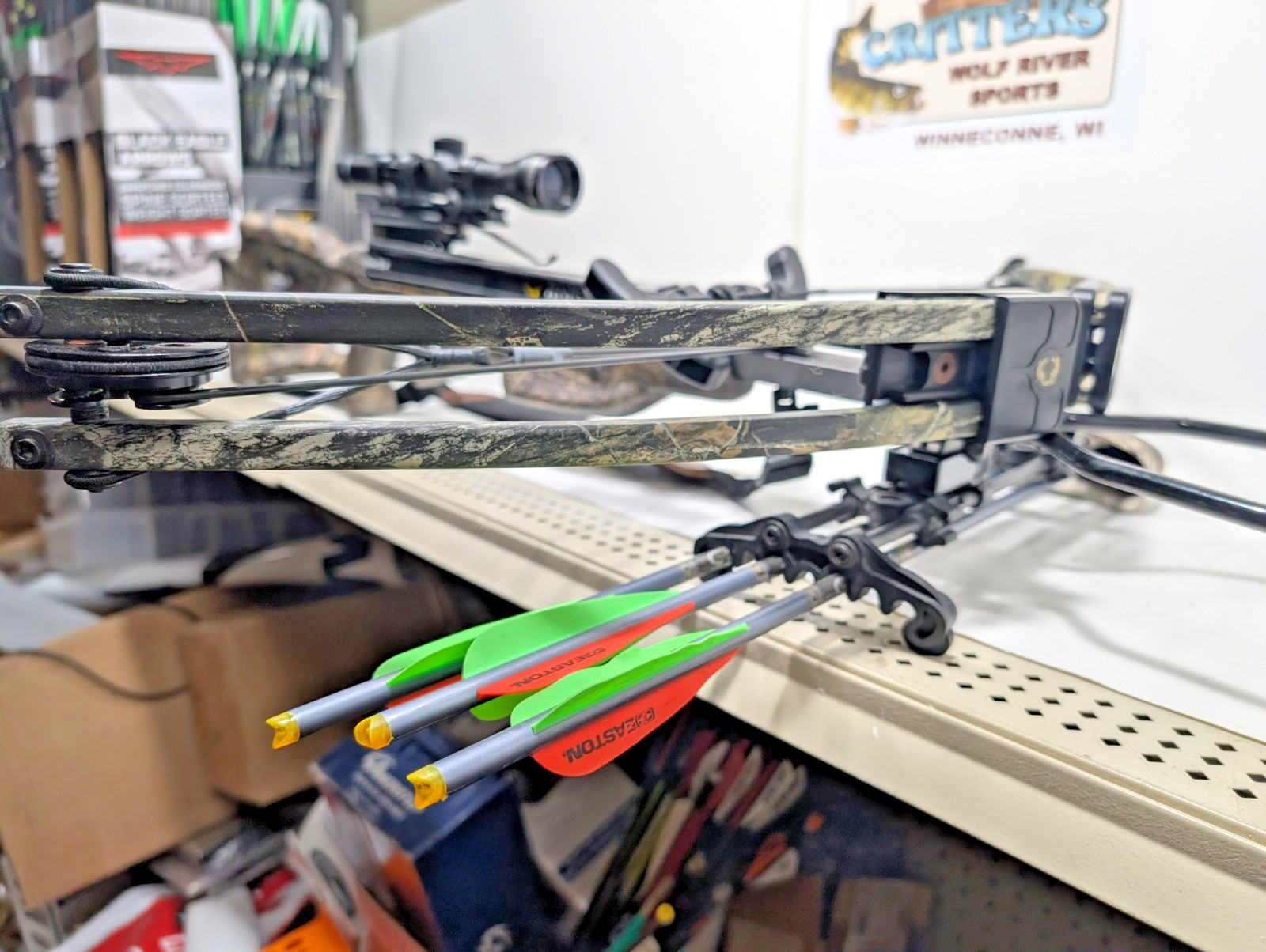 TenPoint TL4 Crossbow Pkg with Rope Cocking Device, Quiver, Bolts and Scope