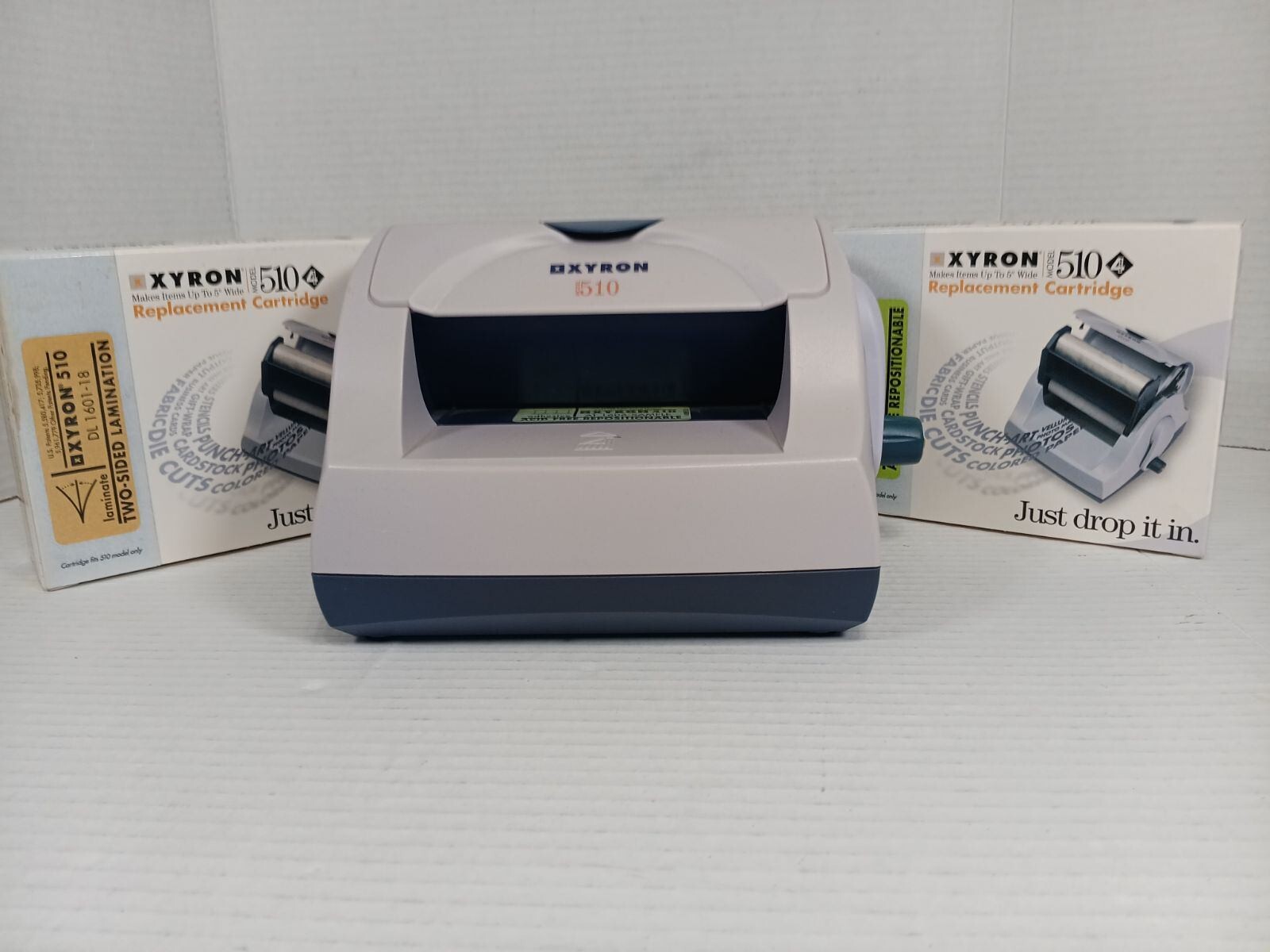Zyron 510 Laminator, Sticker, Label Maker w 2 NewbCartridge Replacements