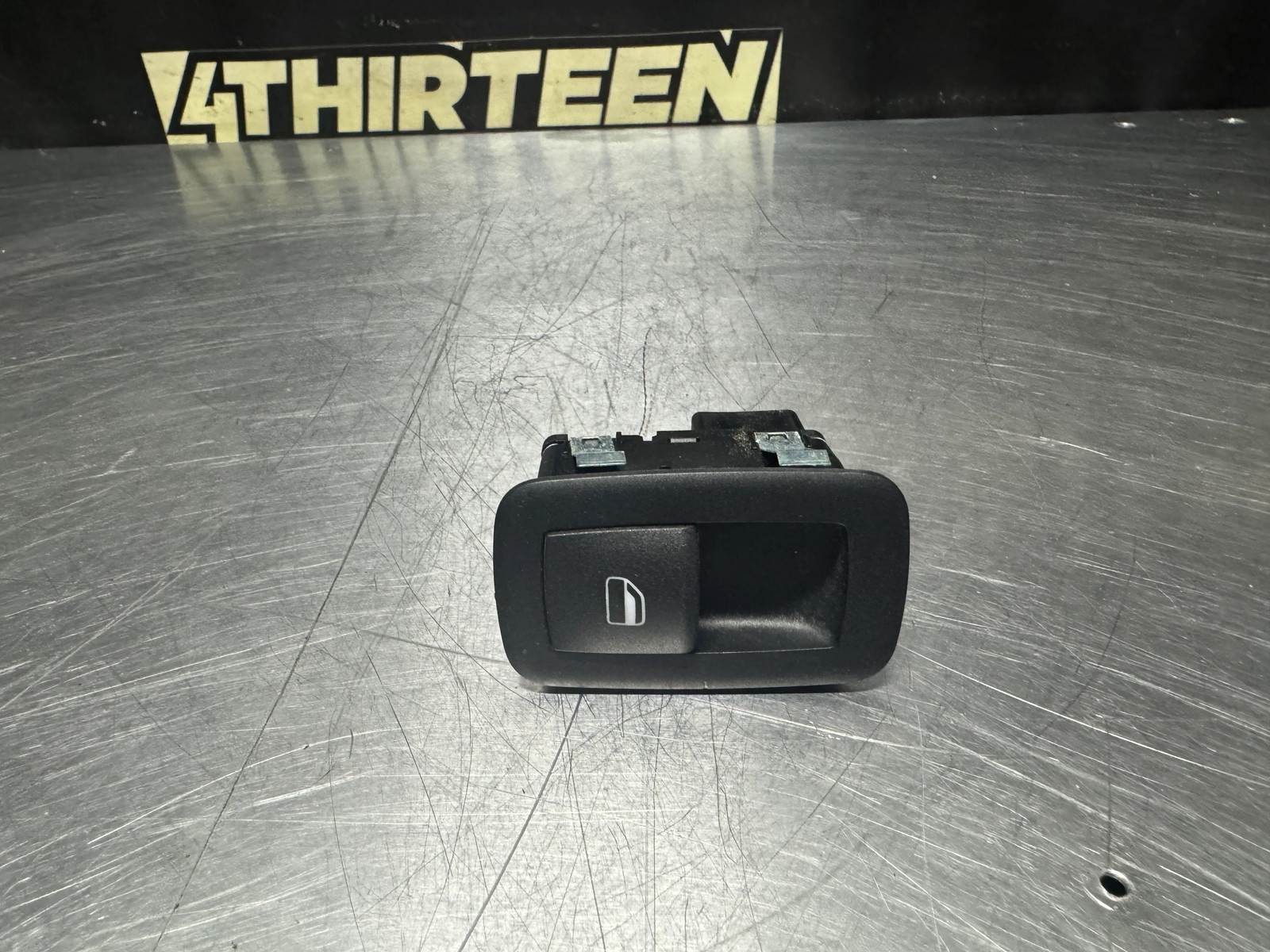 13-18 RAM 1500 RH PASSENGER WINDOW SWITCH 68080842AA OEM #N374