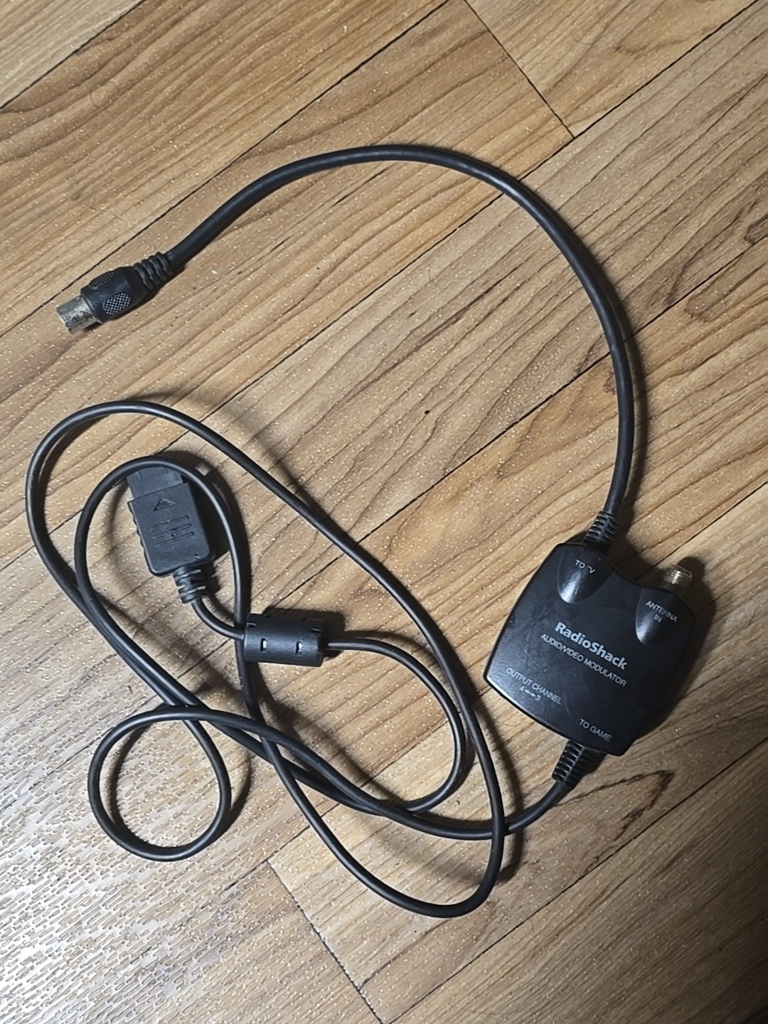 RadioShack Audio/Video Modulator 26-609 B Sony Playstation