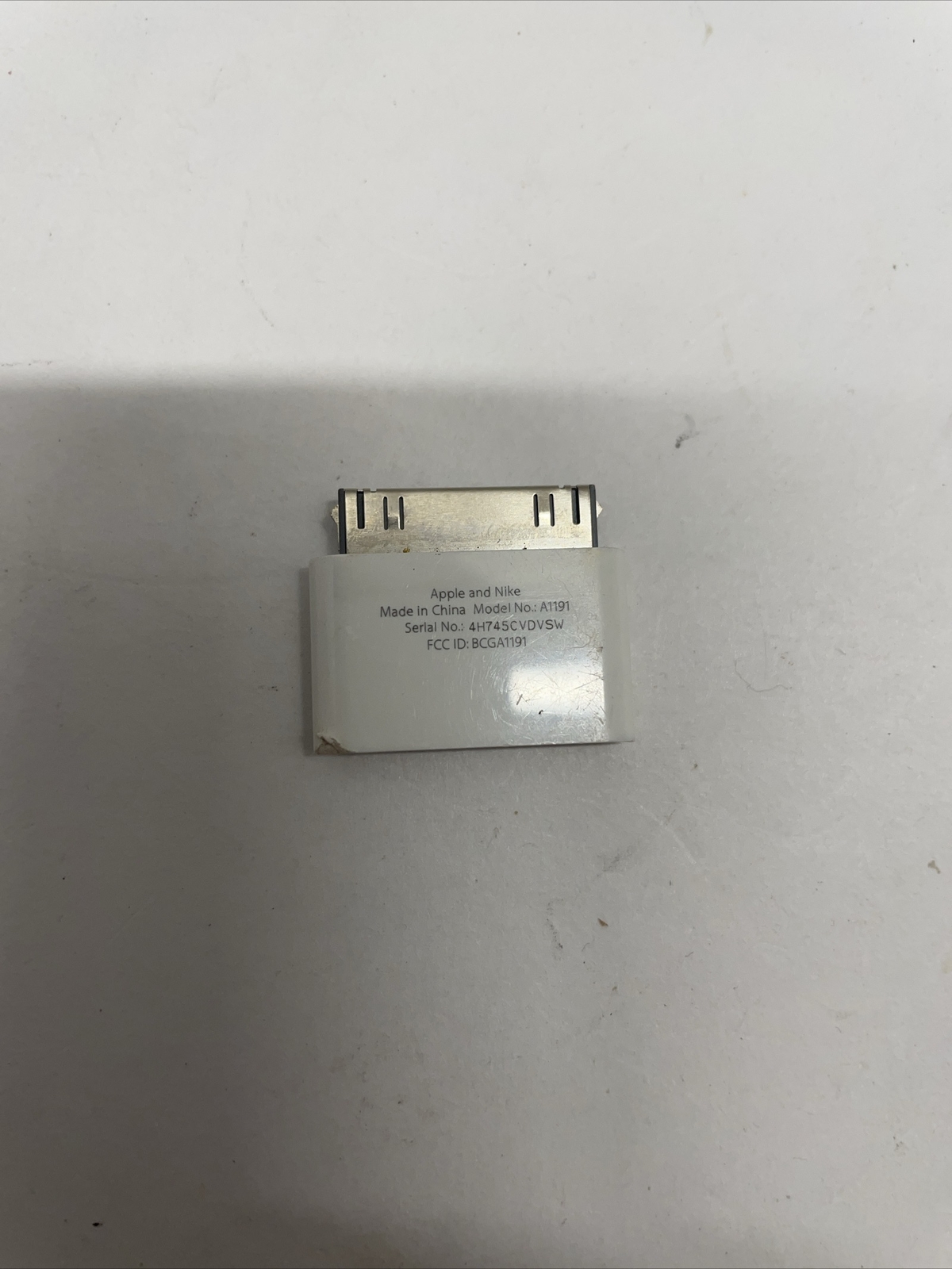APPLE AND NIKE iPOD SPORT KIT RUNNING RECEIVER A1191 30-PIN CONNECTOR X8