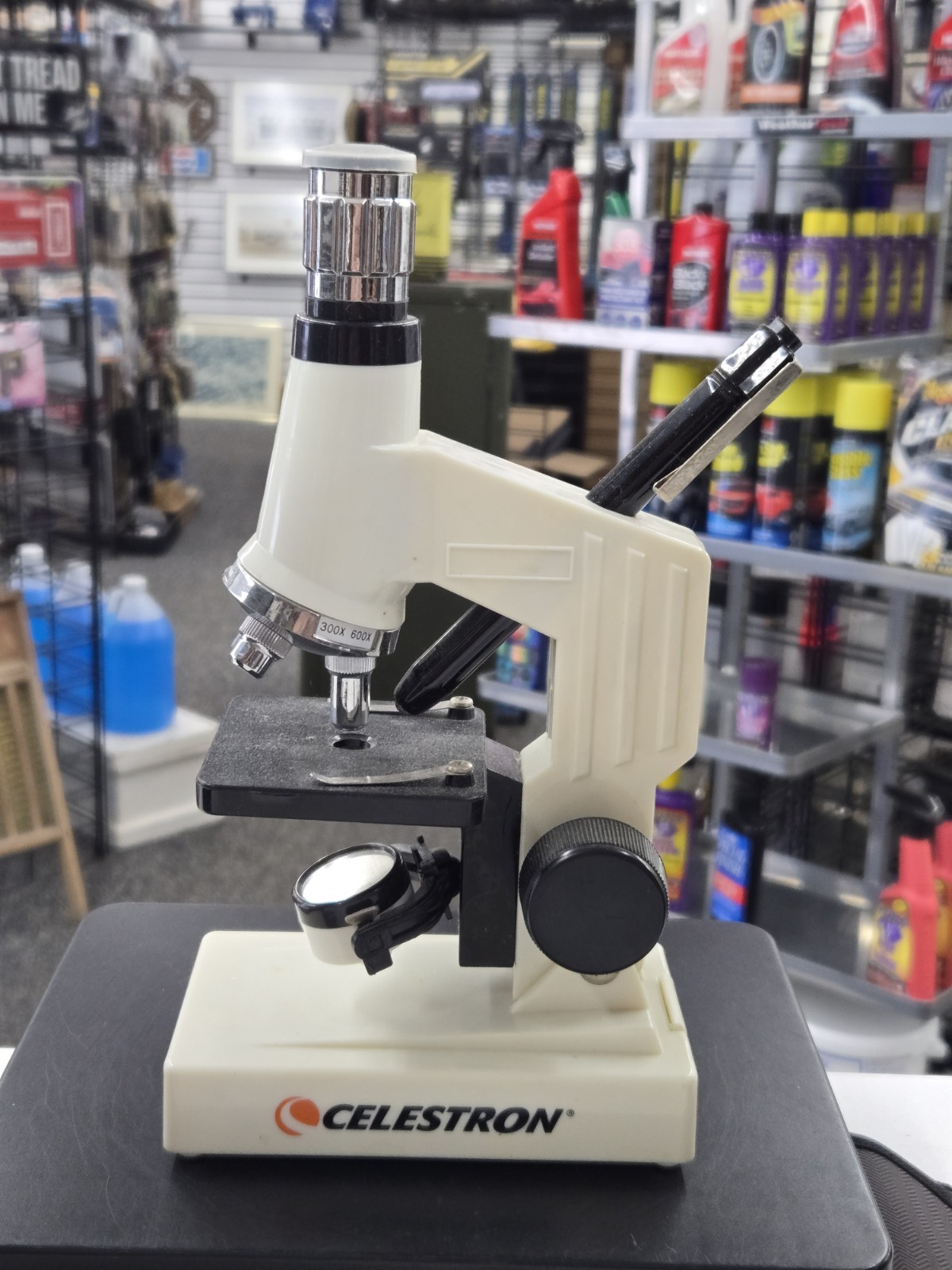 Vintage 2008 Celestron 44320 Digital Microscope Kit. Made In China