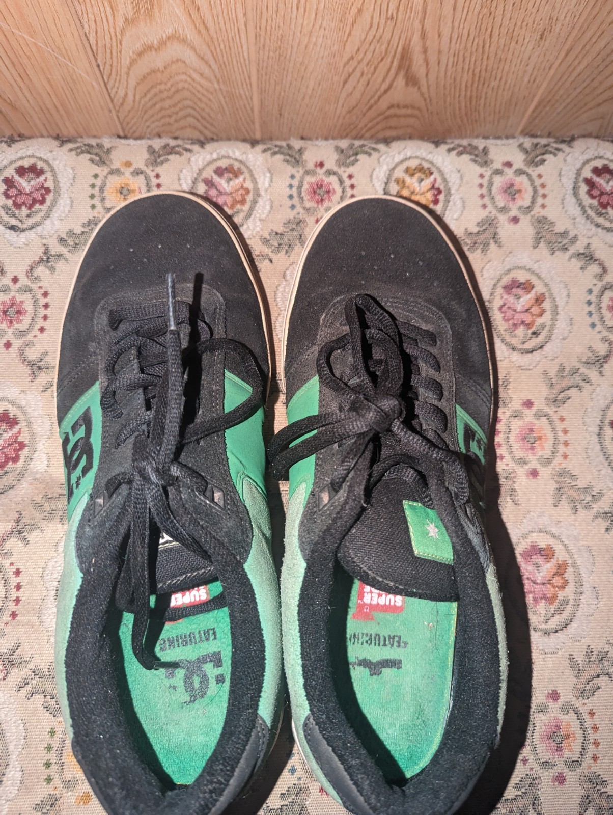 DC Shoes Black Green Skateboarding Shoes Men's Size 10 Medium Width