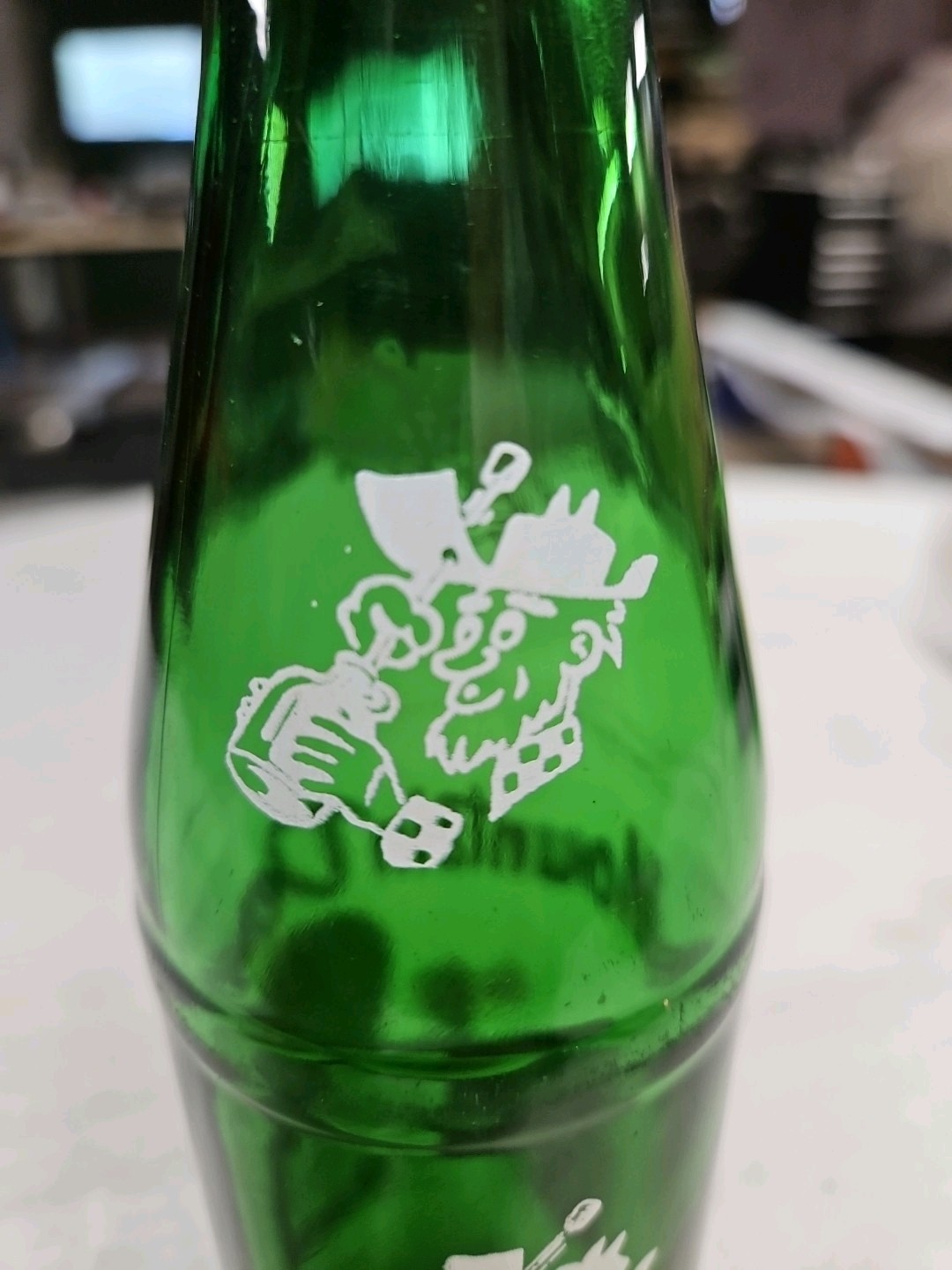 MOUNTAIN DEW Bottle - Itll Tickle Yore Innards!! Inv#D247
