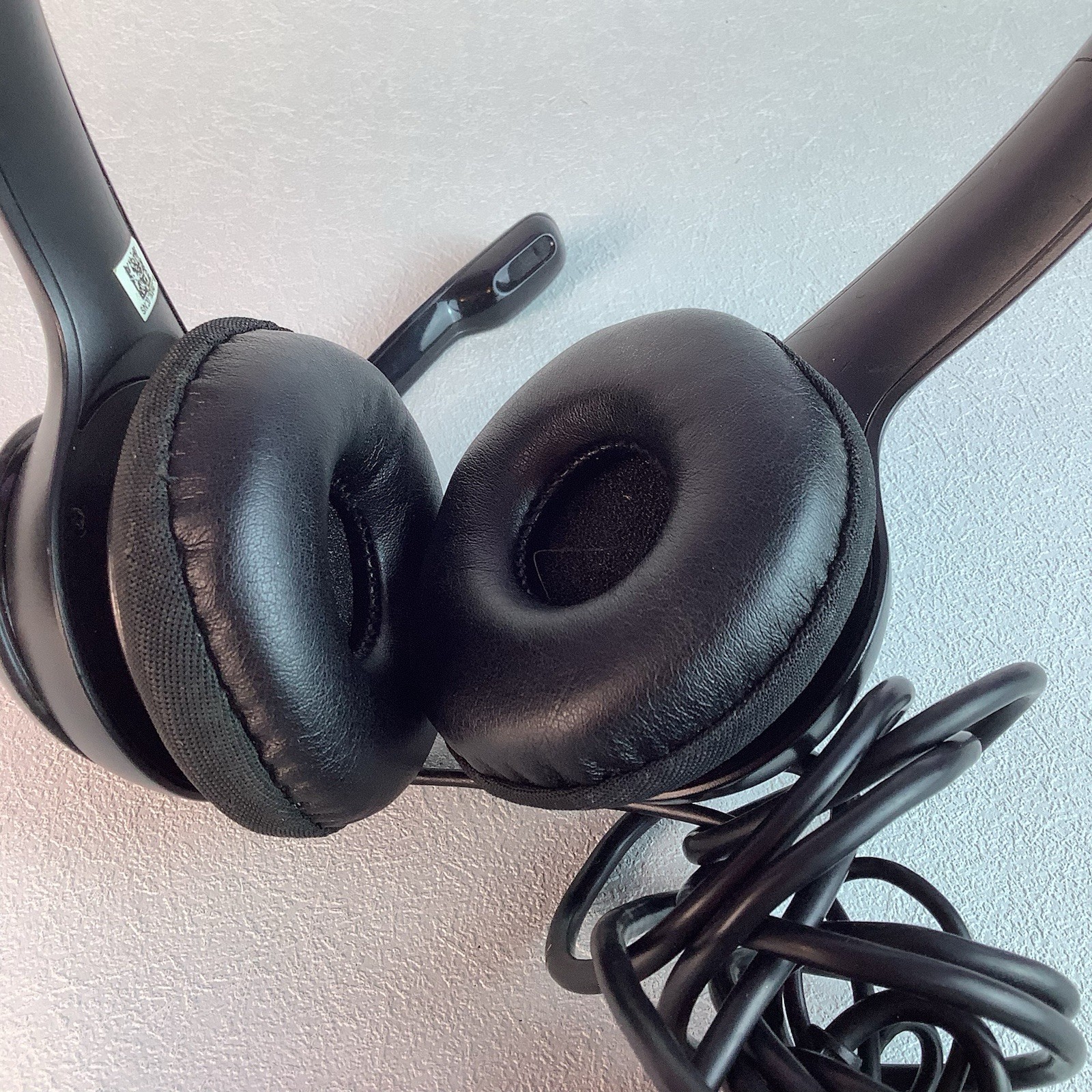 LOGITECH H390 USB Wired Headset With Volume Control & Microphone*NO BOX*