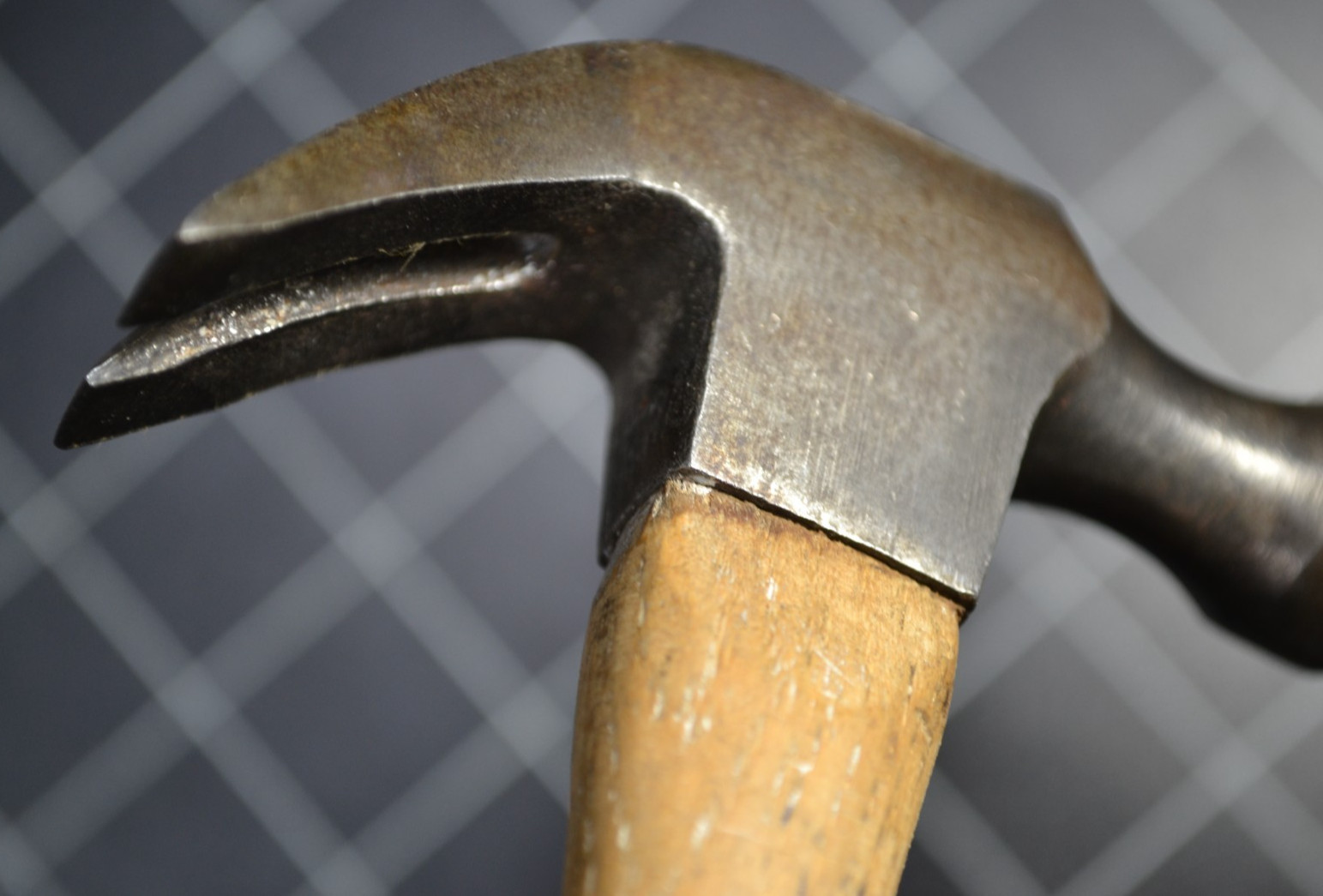 CRAFTSMAN - MODEL MAKER - 4oz - BELL FACE CLAW HAMMER - ORIGINAL HANDLE