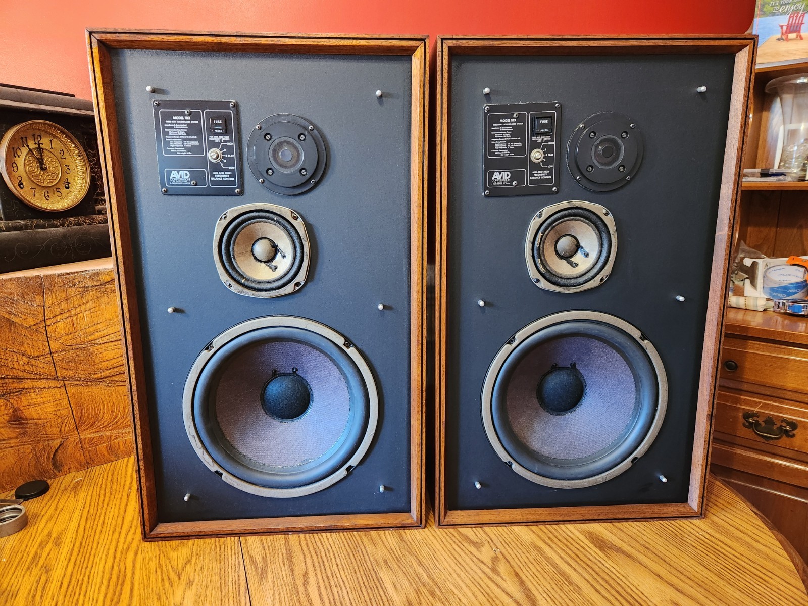 Vintage 1977 Avid 103 Three-Way Stereo Hifi Speakers