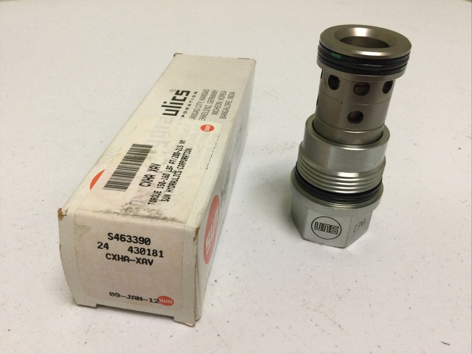 NEW, SUN HYDRAULICS CXHA XAV S463390, TORQUE 150-160, FREE SHIPPING