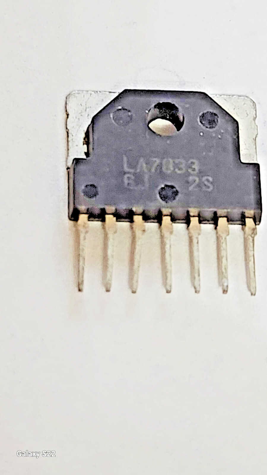 SANYO VERTICAL IC LA7833 USED IN MANY TV MODELS.  SHIPS FROM USA