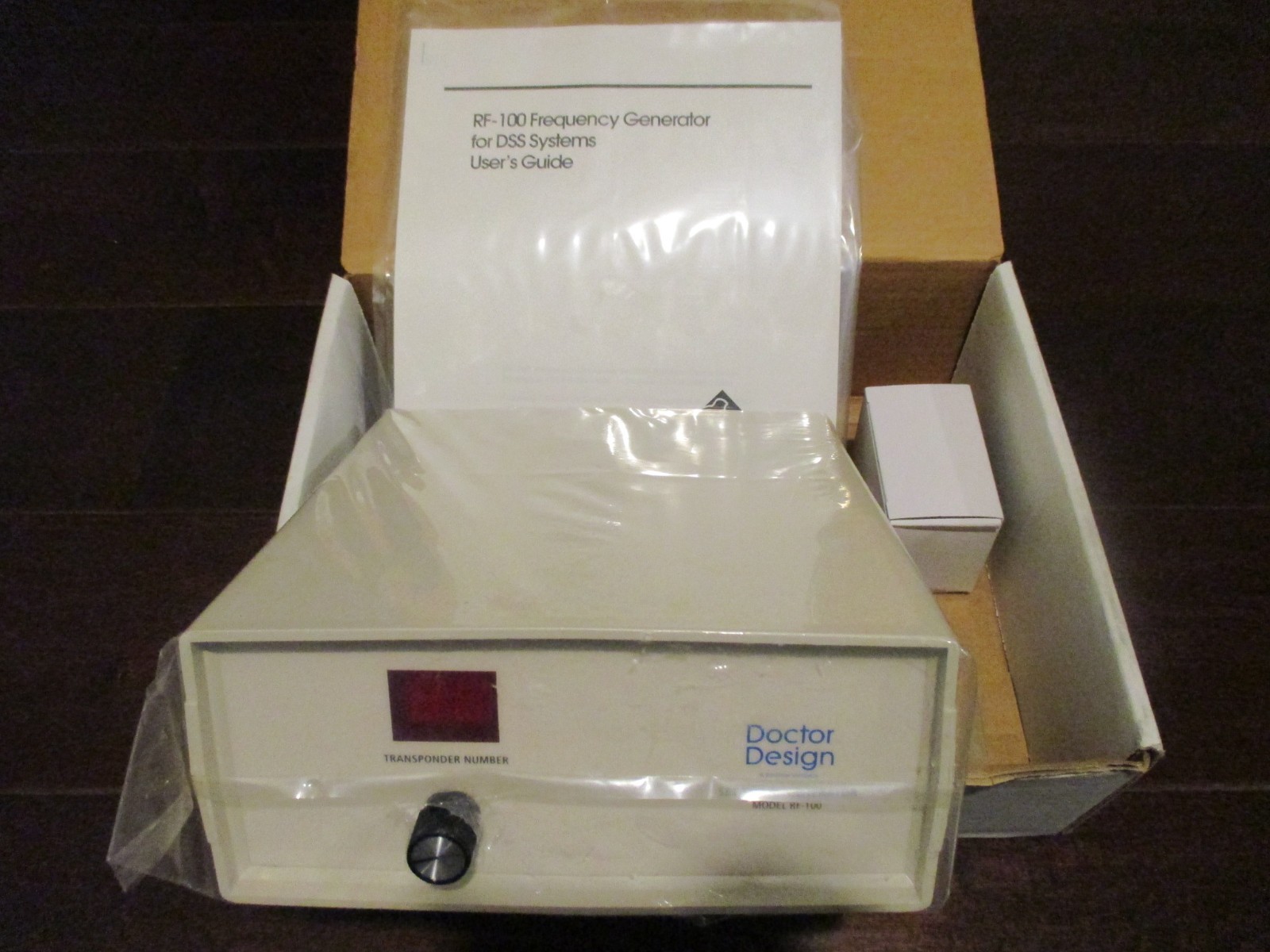 NEW Doctor Design SET TOP RF Generator RF-100 Transponder Number IF-Input RF-Out