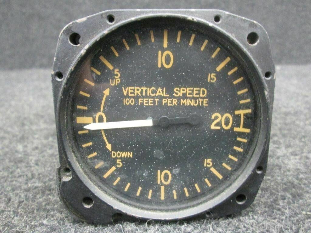 320-21-1210 Aerosonic Vertical Speed Indicator