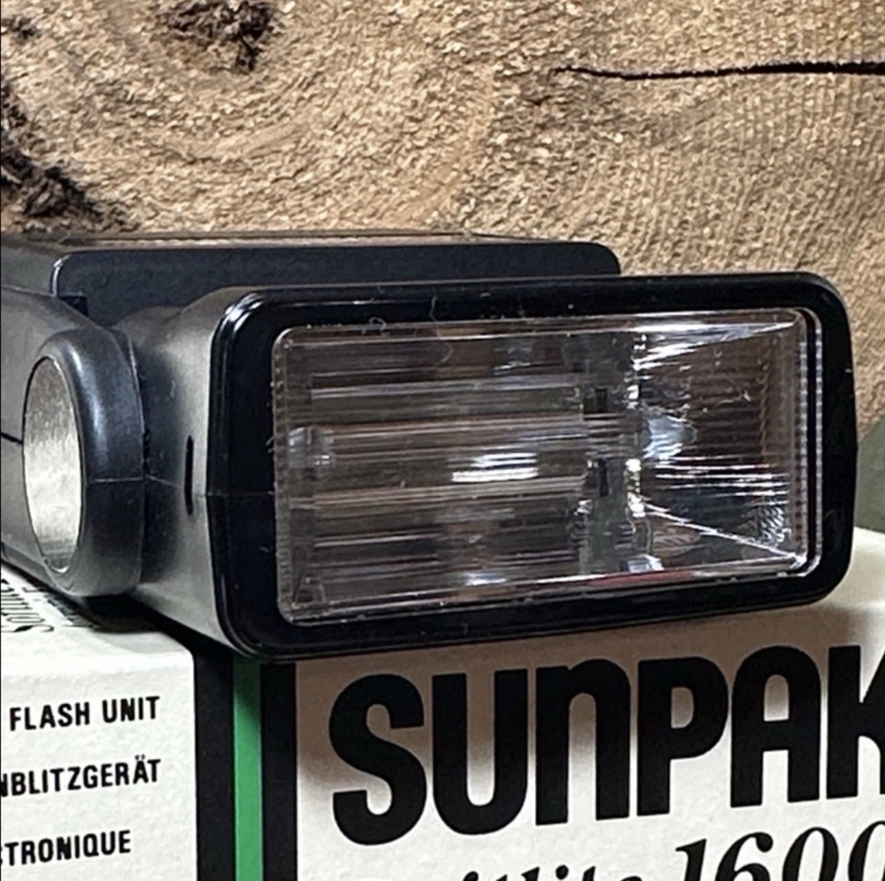 SUNPAK Softlite 1600A Automatic Camera Flash - Open Box Vintage Vtg NOS