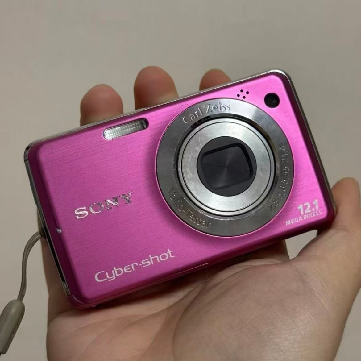 90%New Sony Cyber-Shot DSC-W220 Digital Camera Fully Working W/SD Card Charger