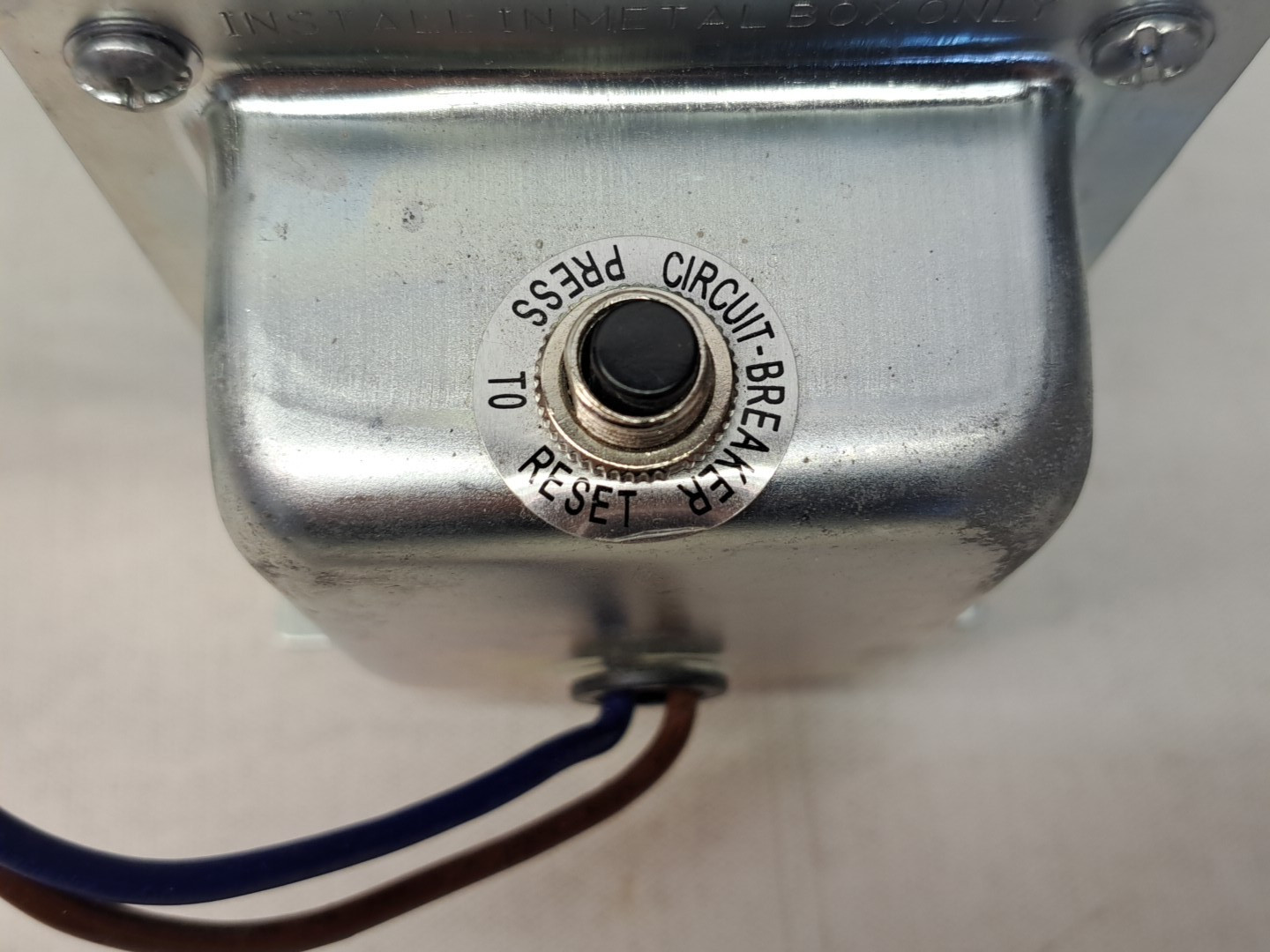 CORE COMPONENTS LE80050 300VA enclosed control transformer USED