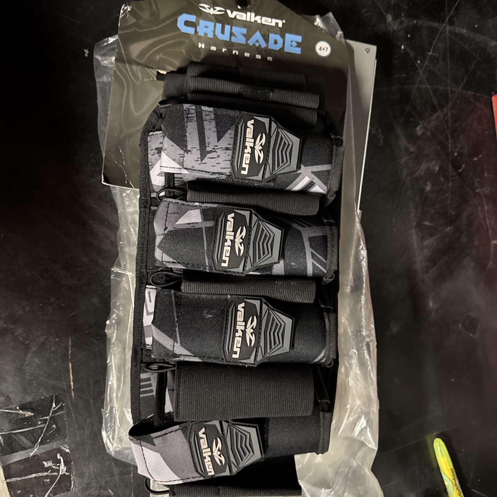 Valken Crusade Paintball Harness 4+7 - Gray DYE LOCK LID PODS